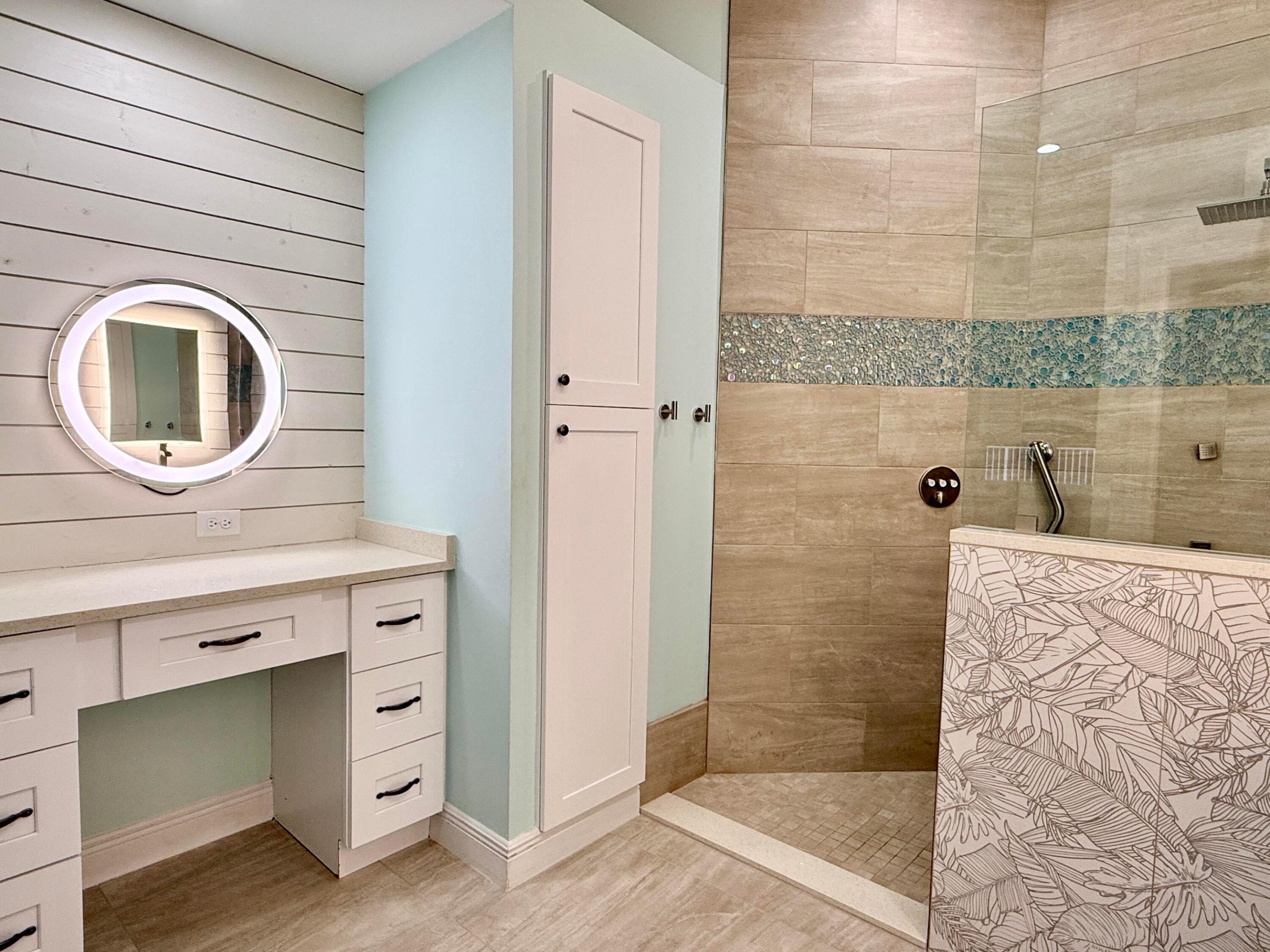 HAMPTONS AT MAPLEWOOD - Residential