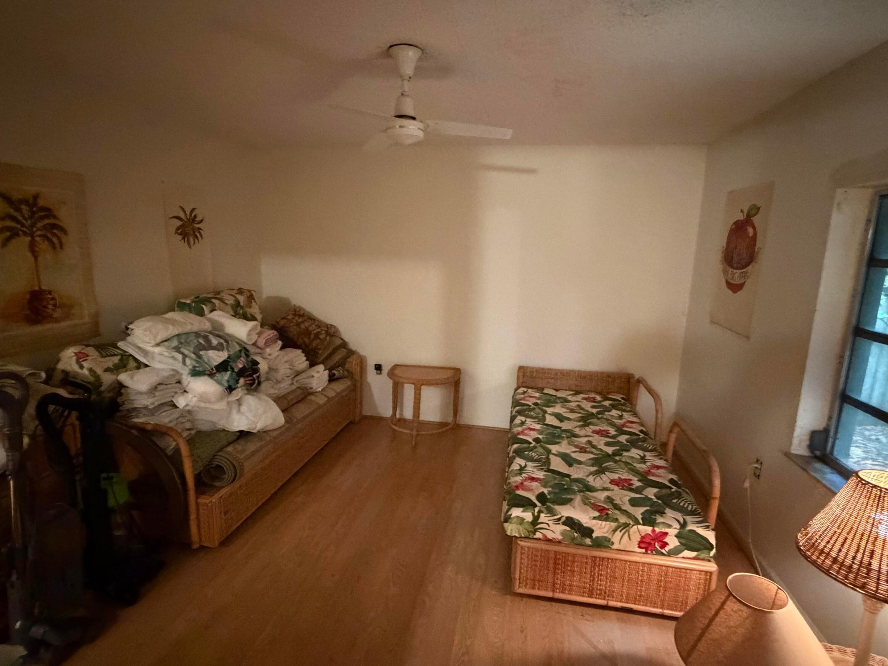 DANIA HEIGHTS EXT - Residential