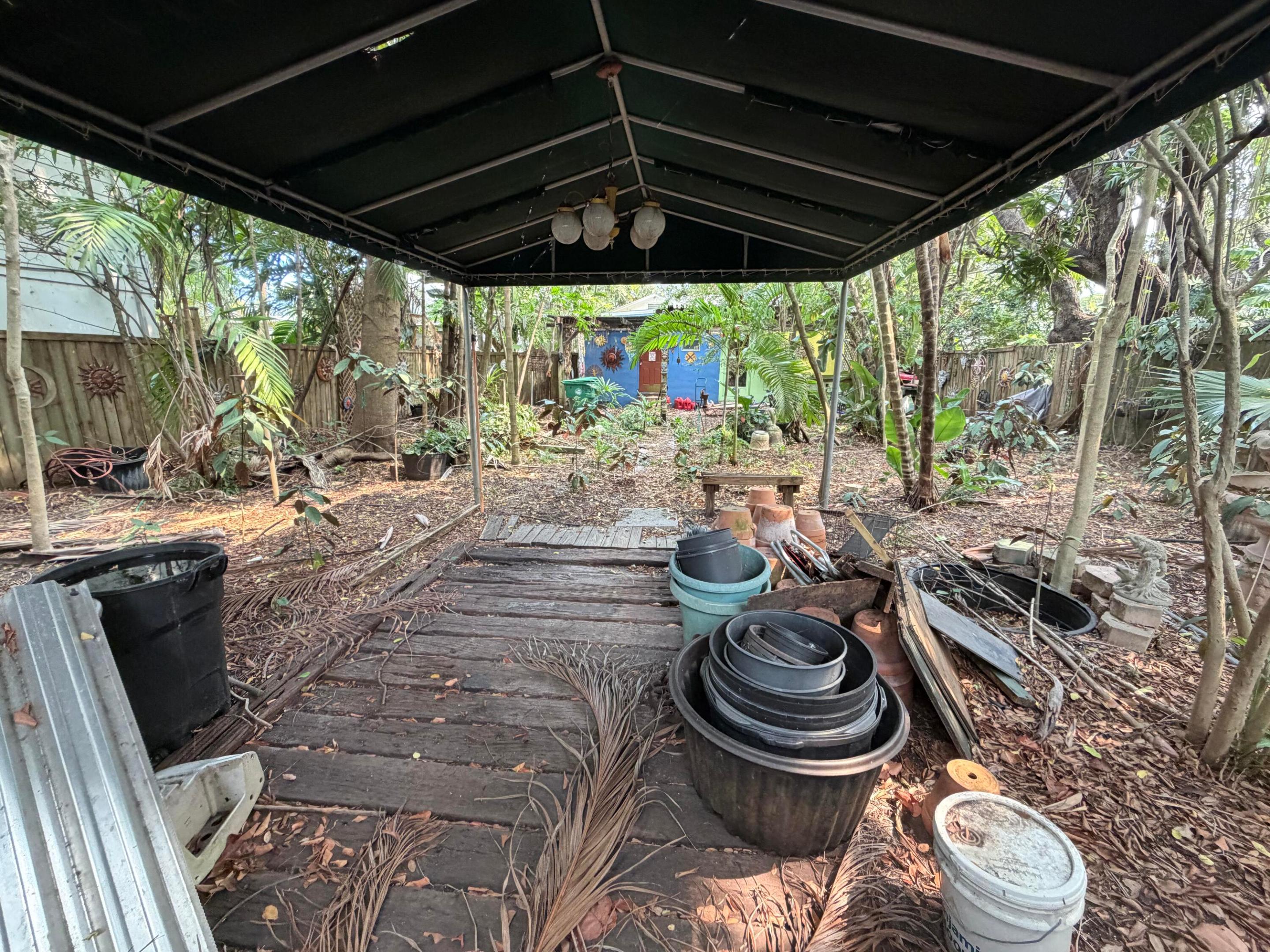 DANIA HEIGHTS EXT - Residential