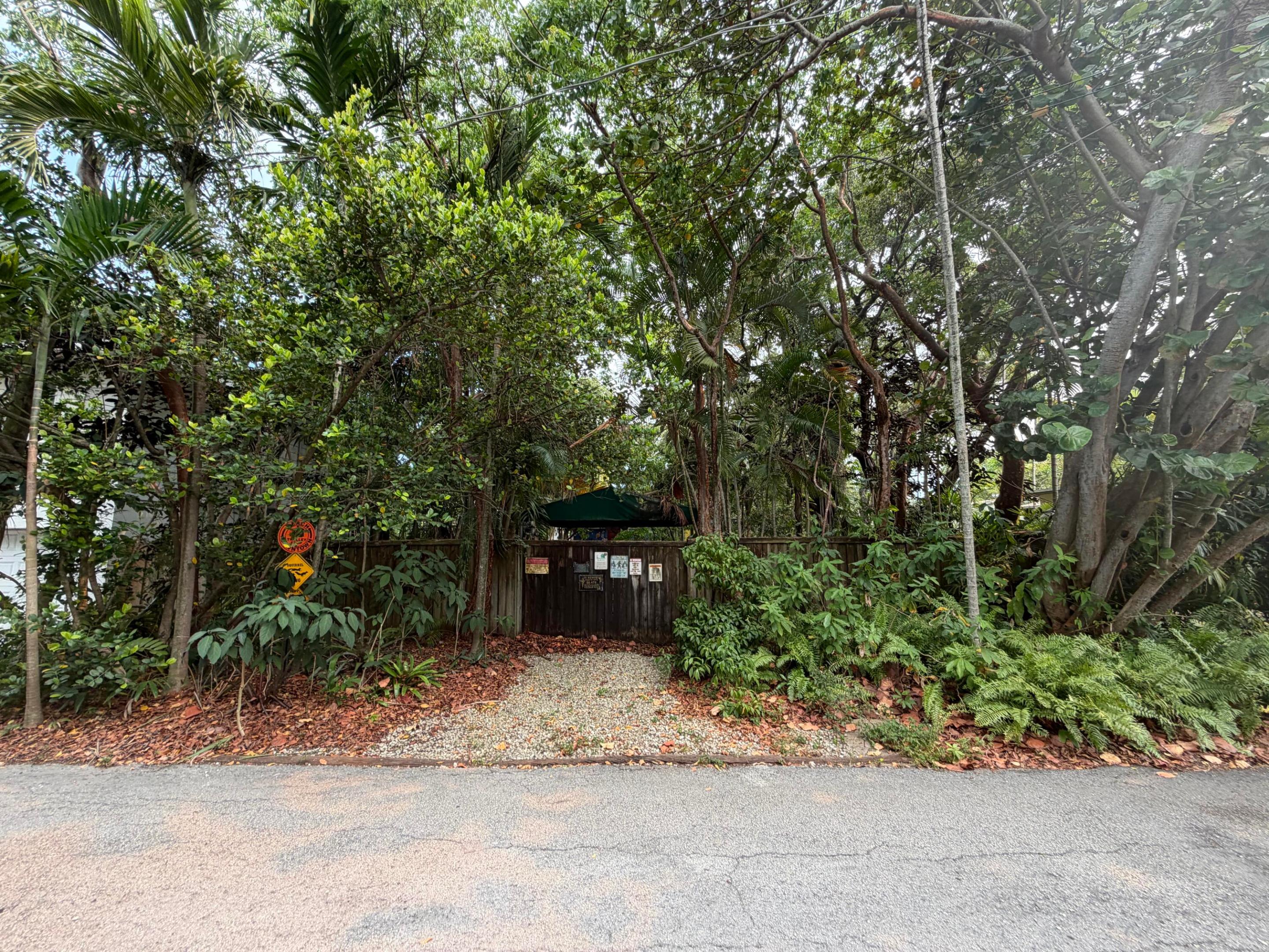 DANIA HEIGHTS EXT - Residential