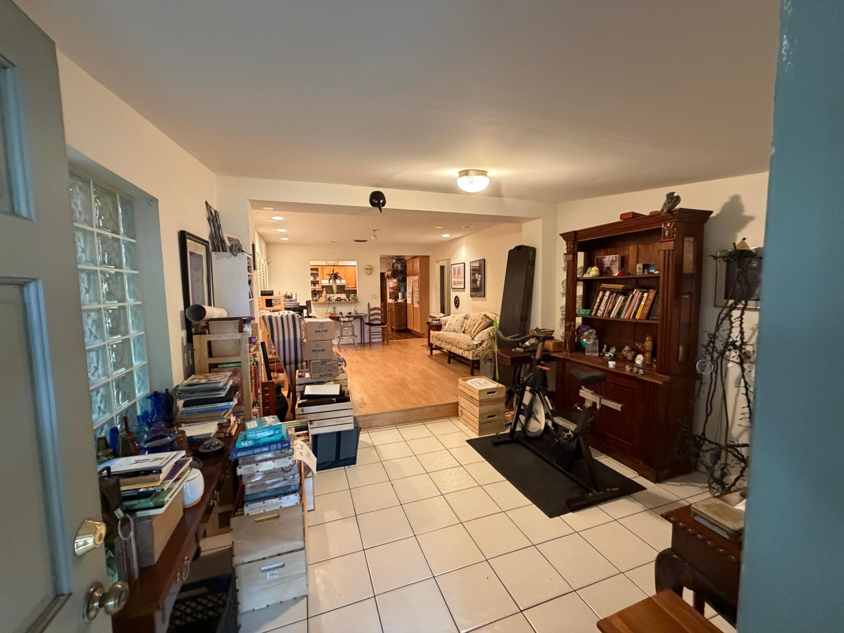 DANIA HEIGHTS EXT - Residential