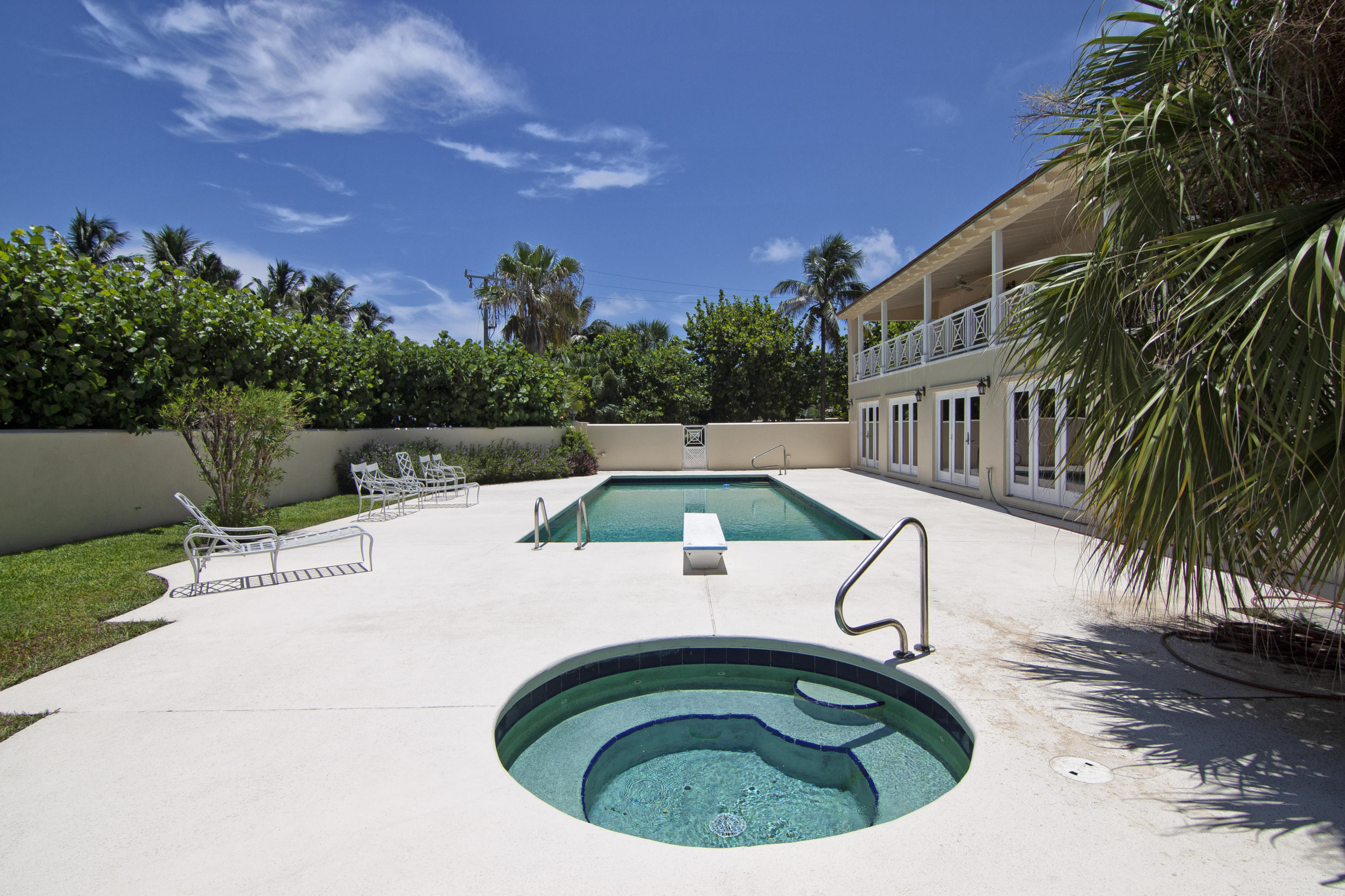 BOULEVARD ESTATES - Land