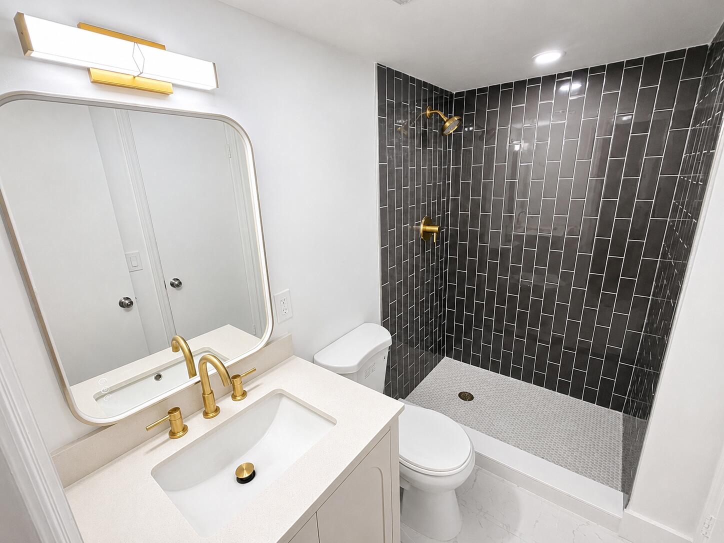 INTRACOASTAL TOWER - Residential
