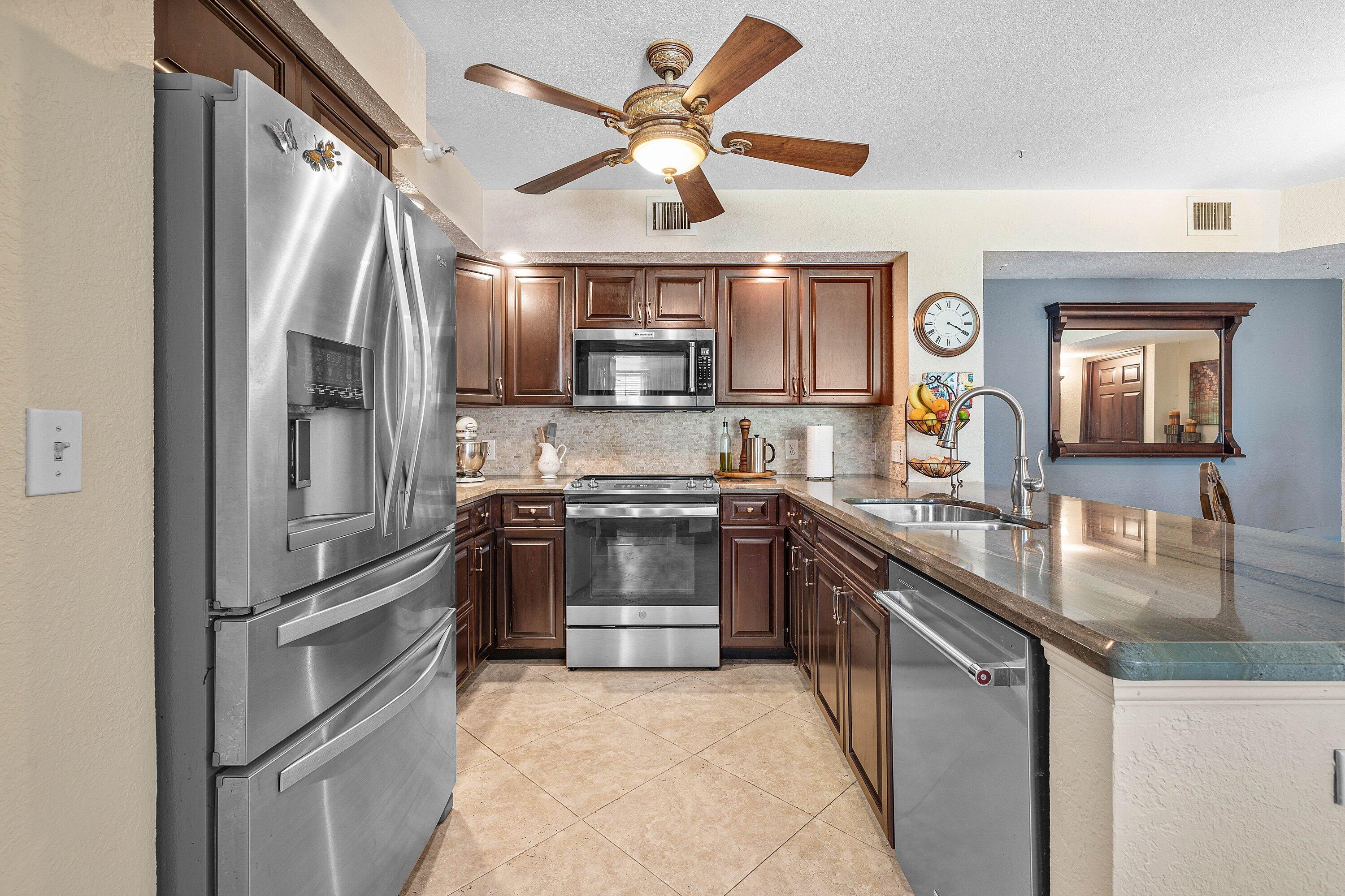 YACHT CLUB ON THE INTRACOASTAL CONDO - Residential Lease