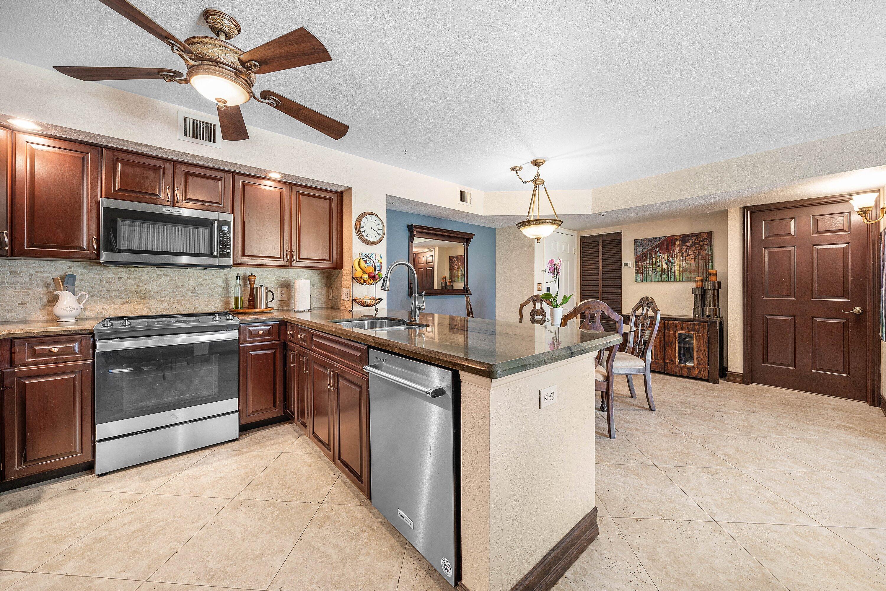 YACHT CLUB ON THE INTRACOASTAL CONDO - Residential Lease