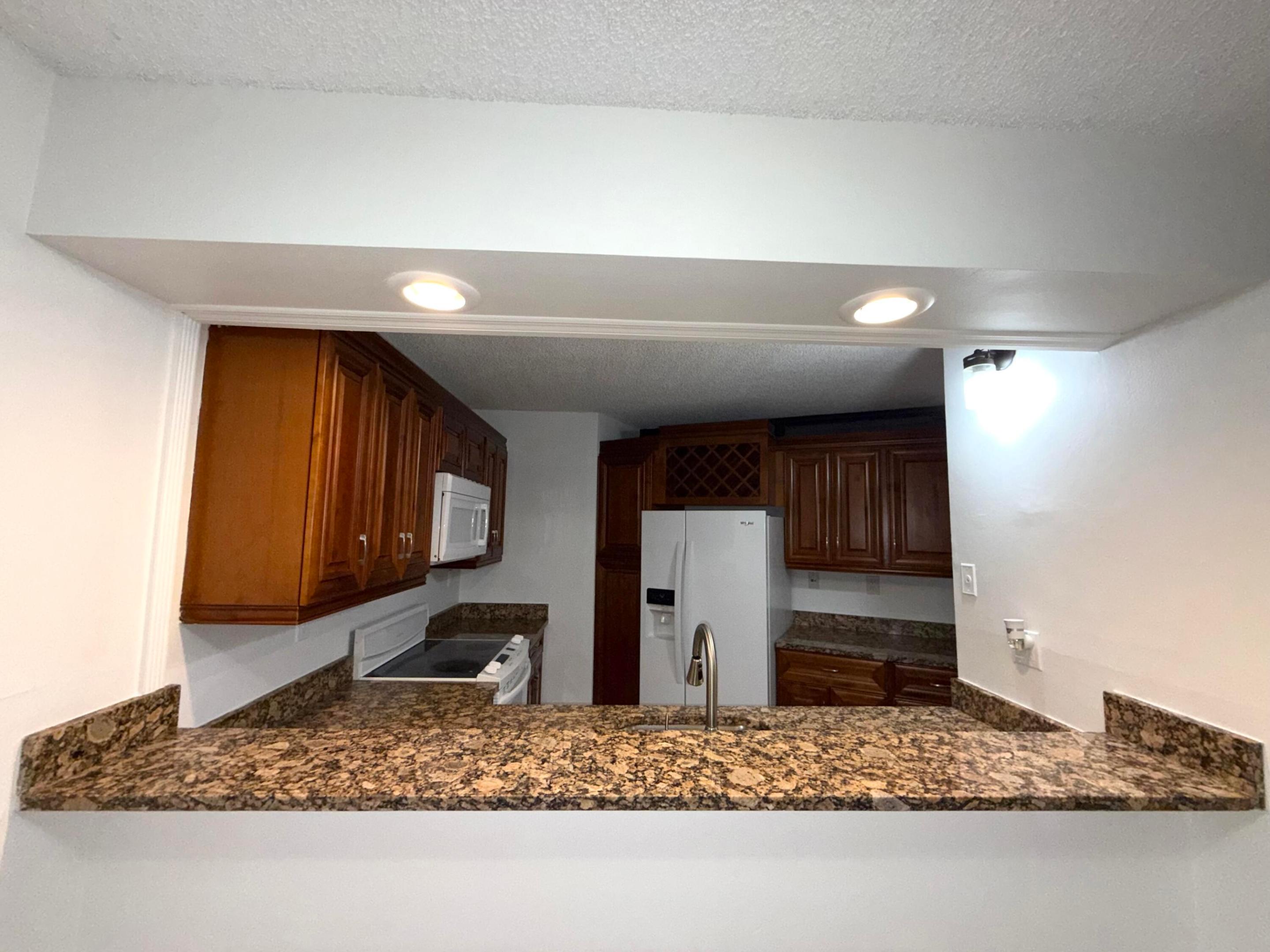 SOMERSET - Residential Lease
