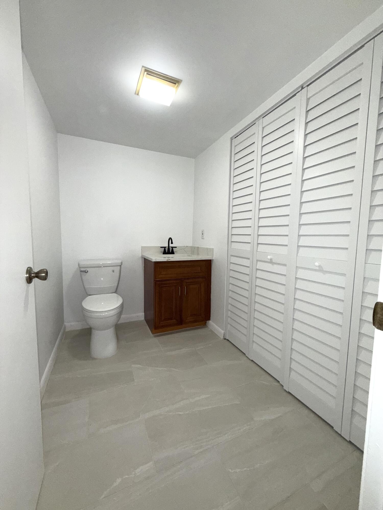 SOMERSET - Residential Lease