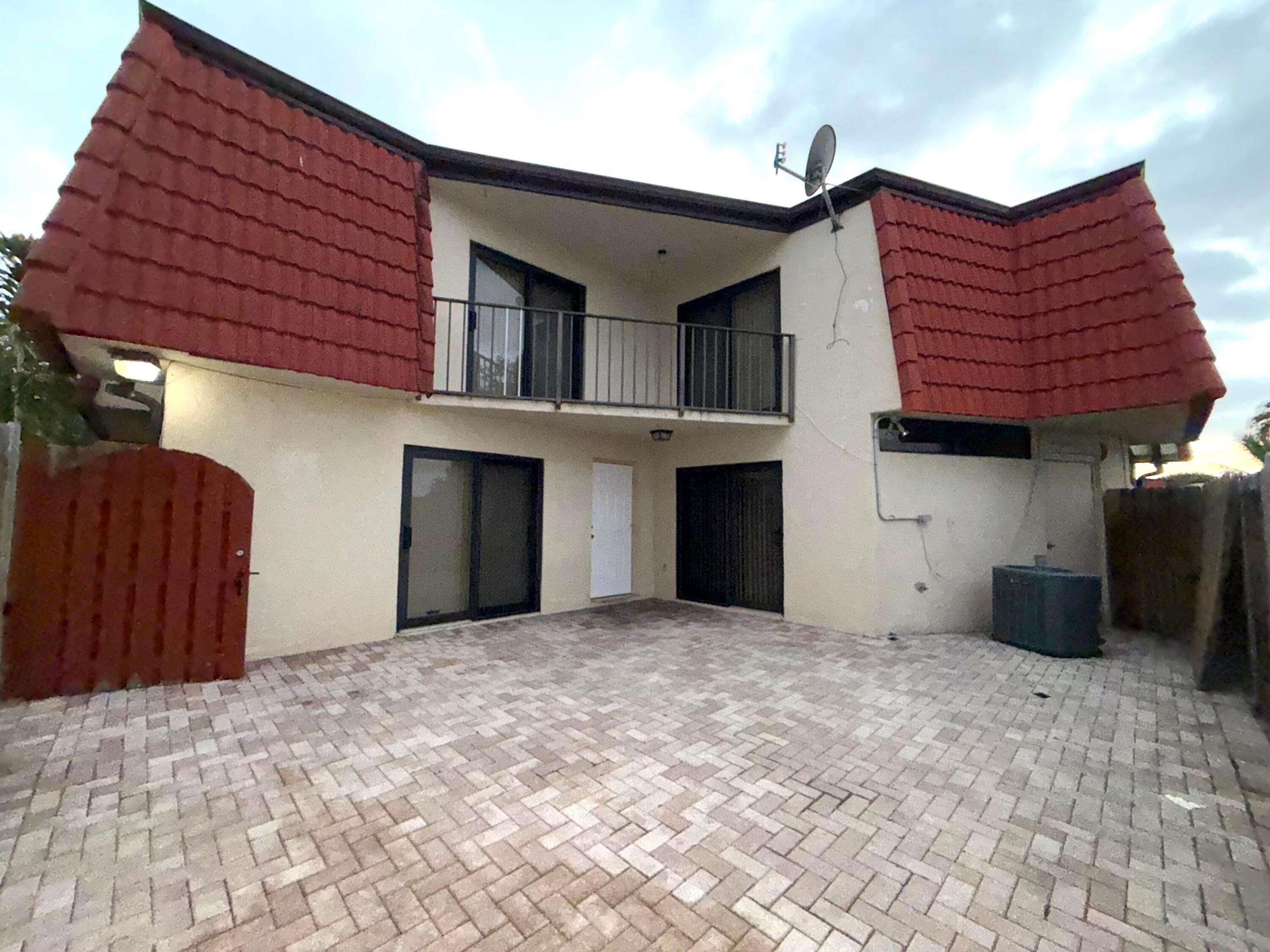 SOMERSET - Residential Lease