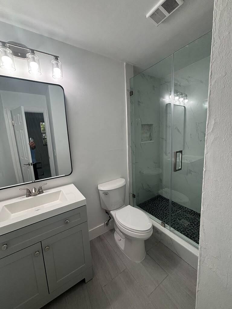COUNTRY PARK CONDO - Residential Lease