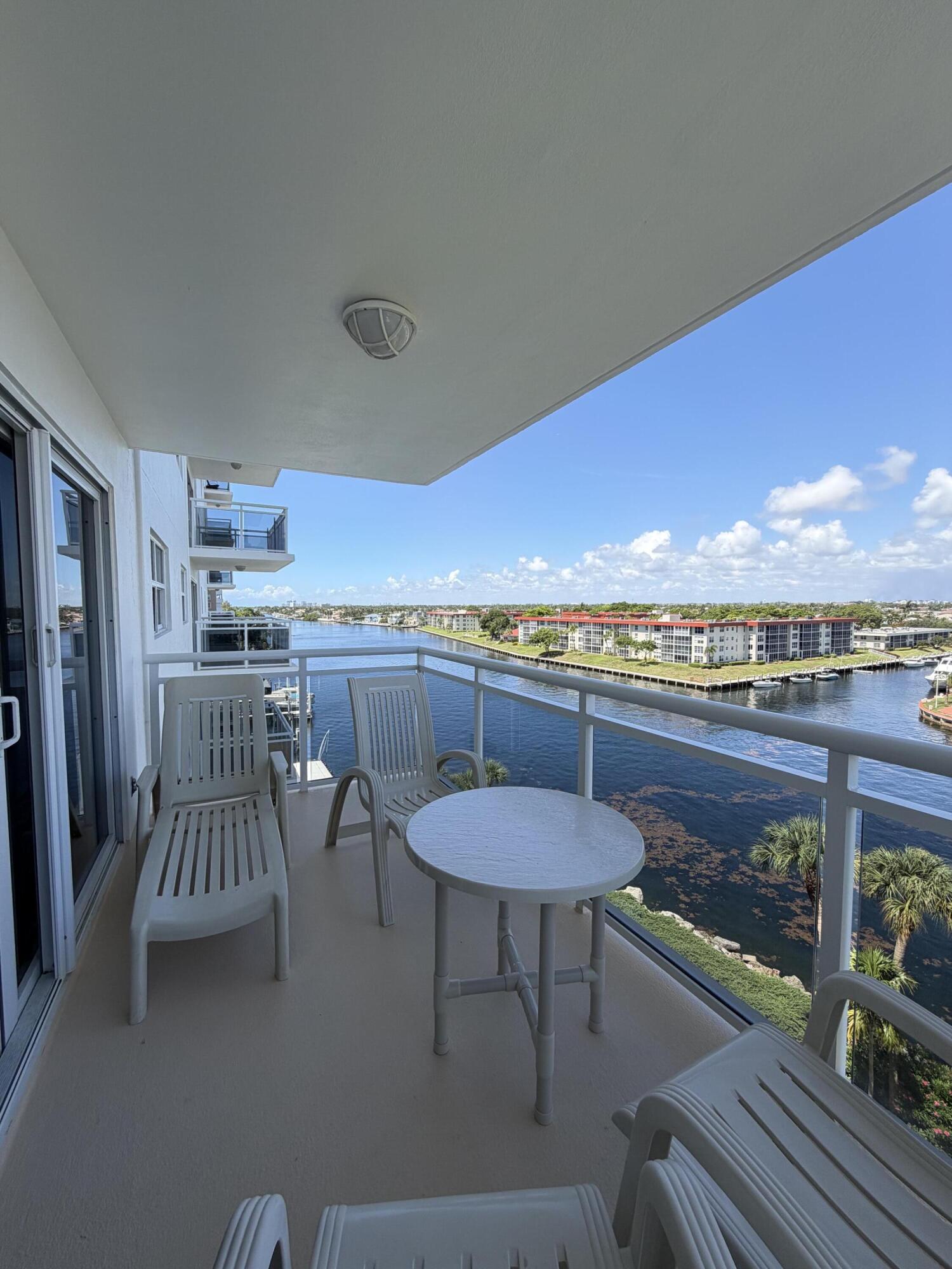 HILLSBORO ISLAND HOUSE CONDO - Residential Lease