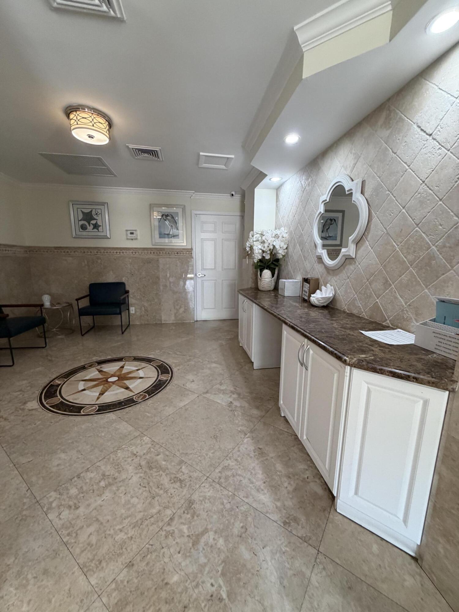 HILLSBORO ISLAND HOUSE CONDO - Residential Lease