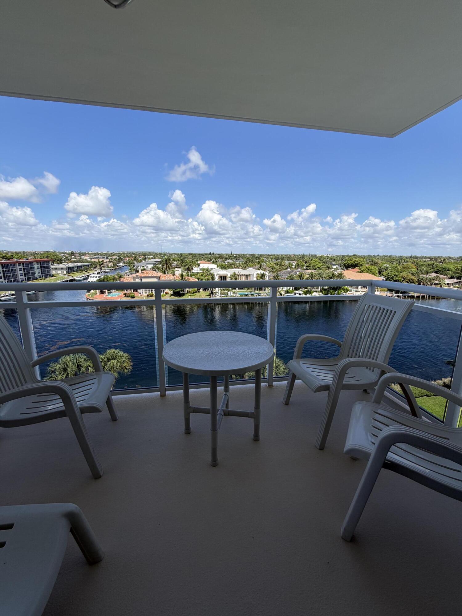 HILLSBORO ISLAND HOUSE CONDO - Residential Lease