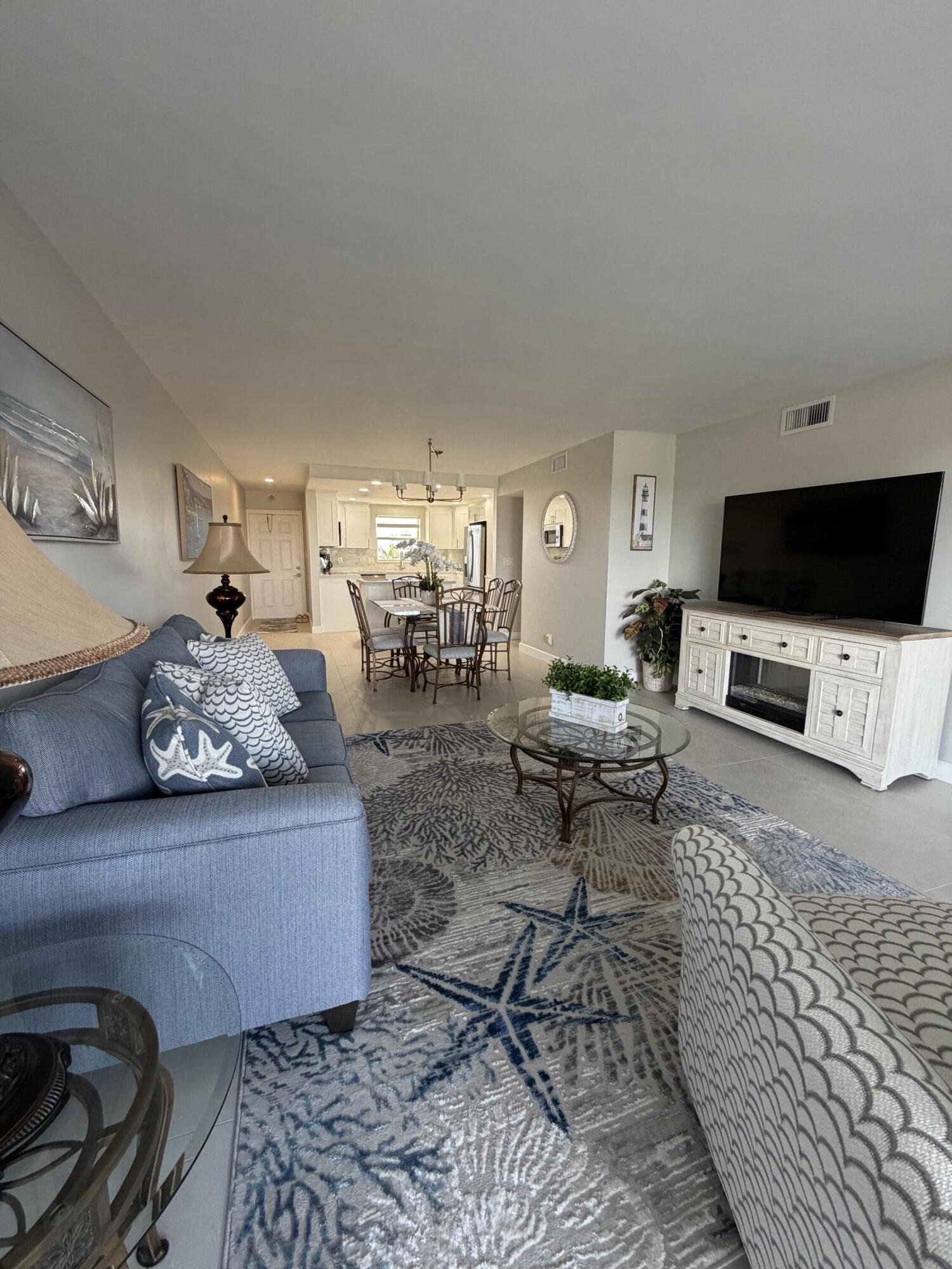 HILLSBORO ISLAND HOUSE CONDO - Residential Lease