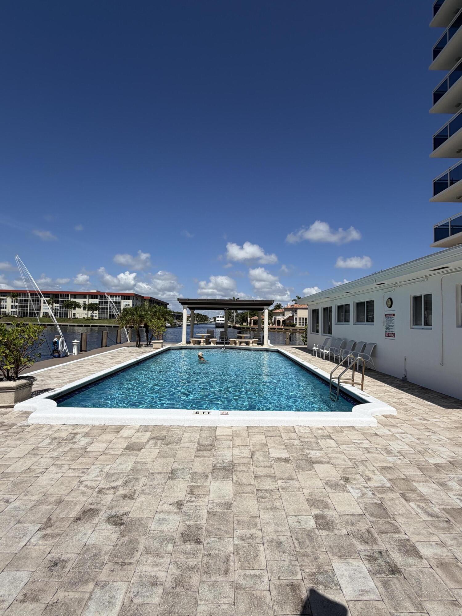 HILLSBORO ISLAND HOUSE CONDO - Residential Lease