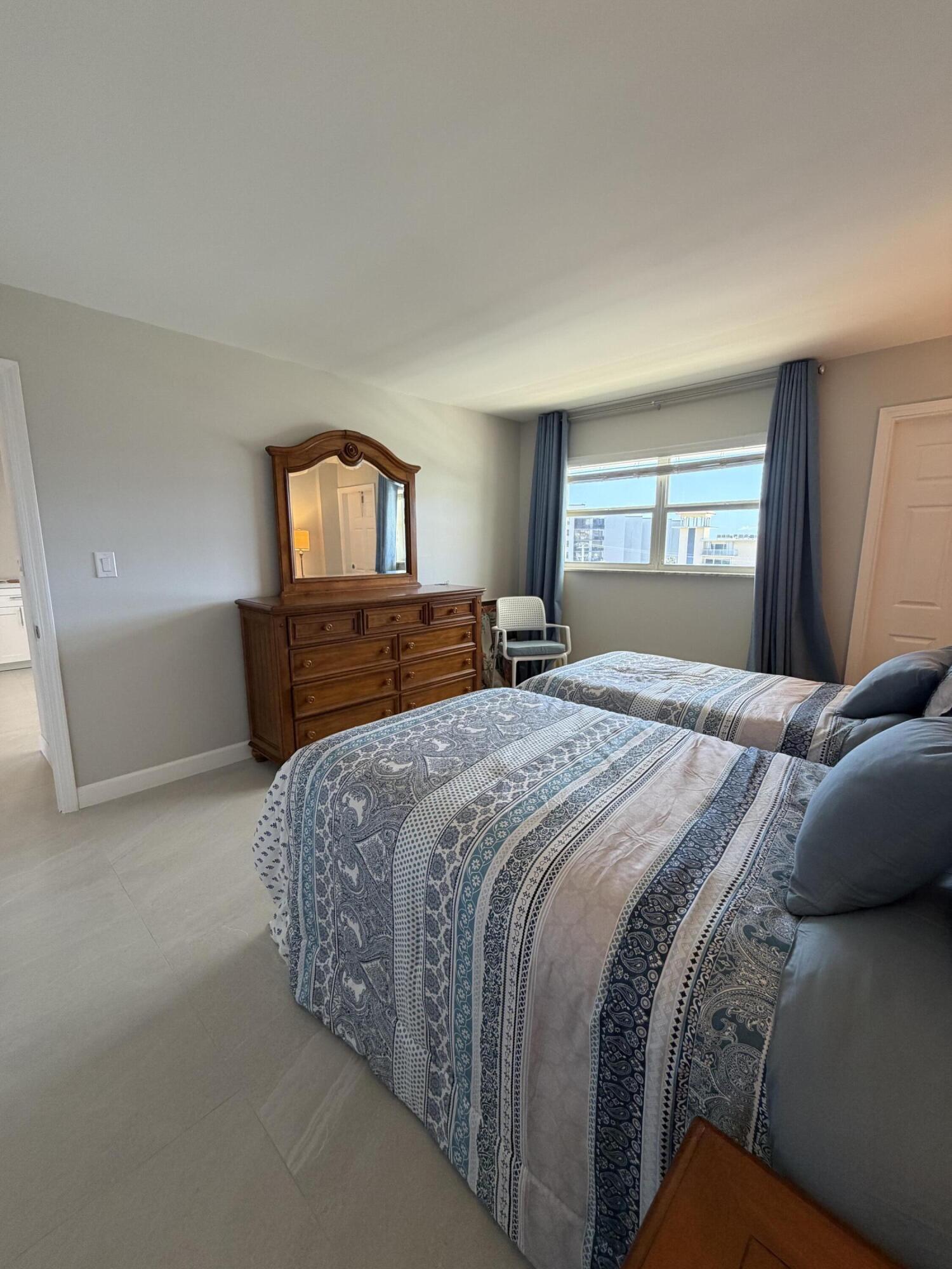 HILLSBORO ISLAND HOUSE CONDO - Residential Lease