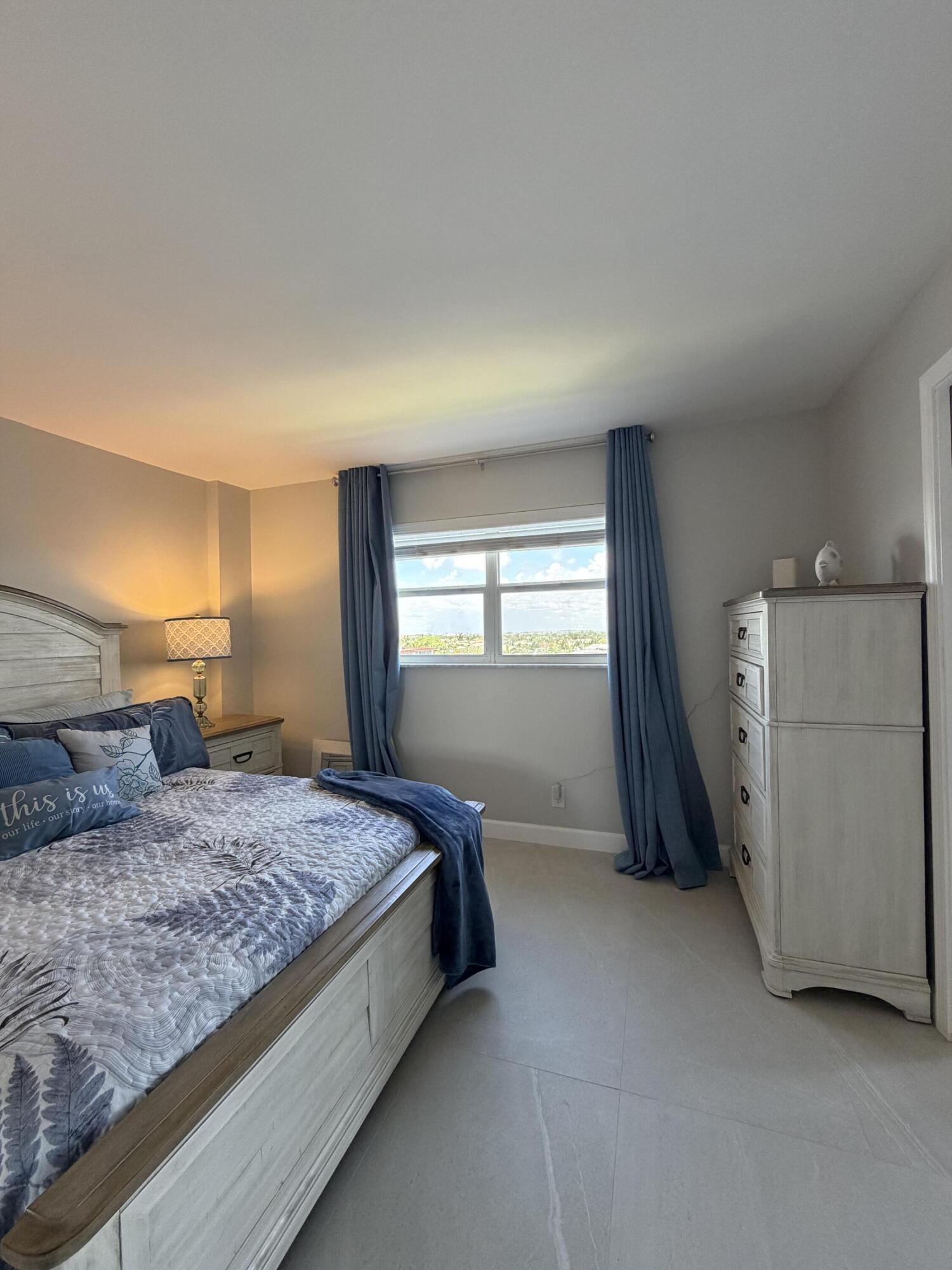 HILLSBORO ISLAND HOUSE CONDO - Residential Lease