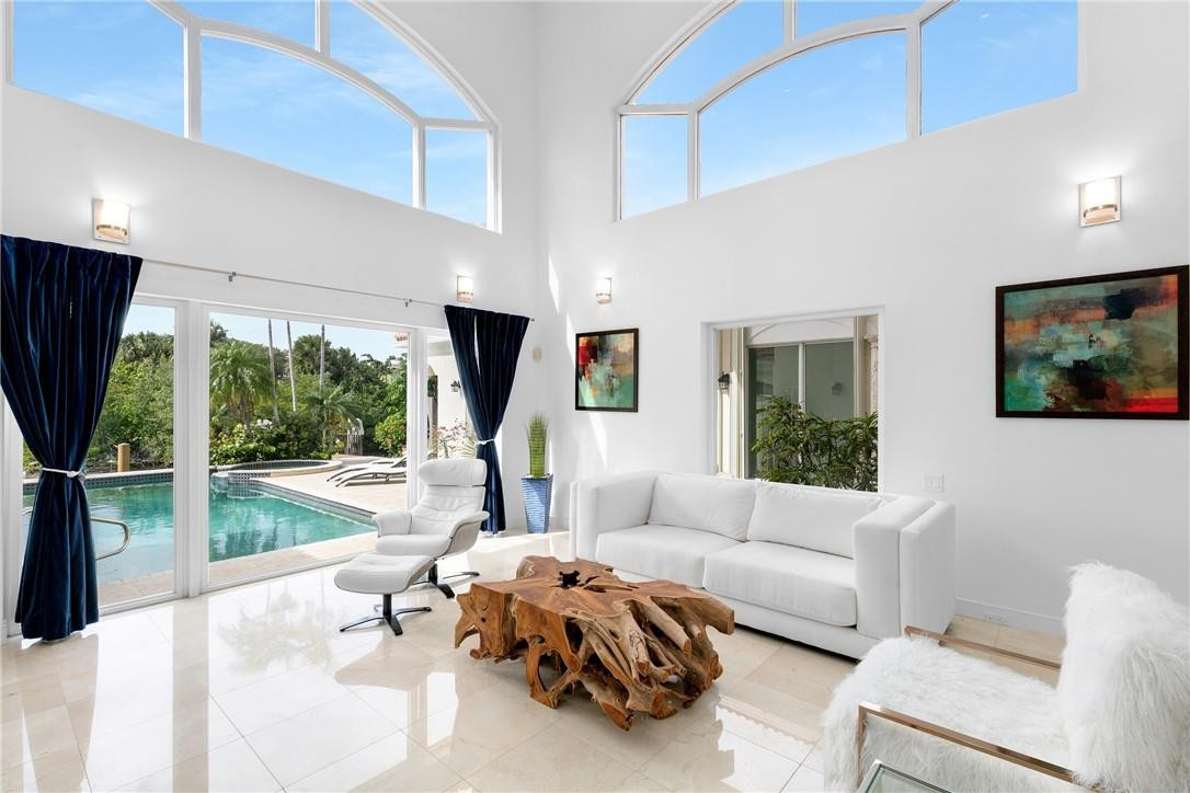 POINT MANALAPAN 1 - Residential