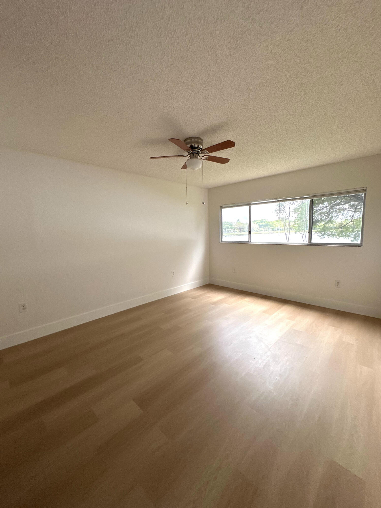 SUFFOLK AT CENTURY VILLAGE - Residential