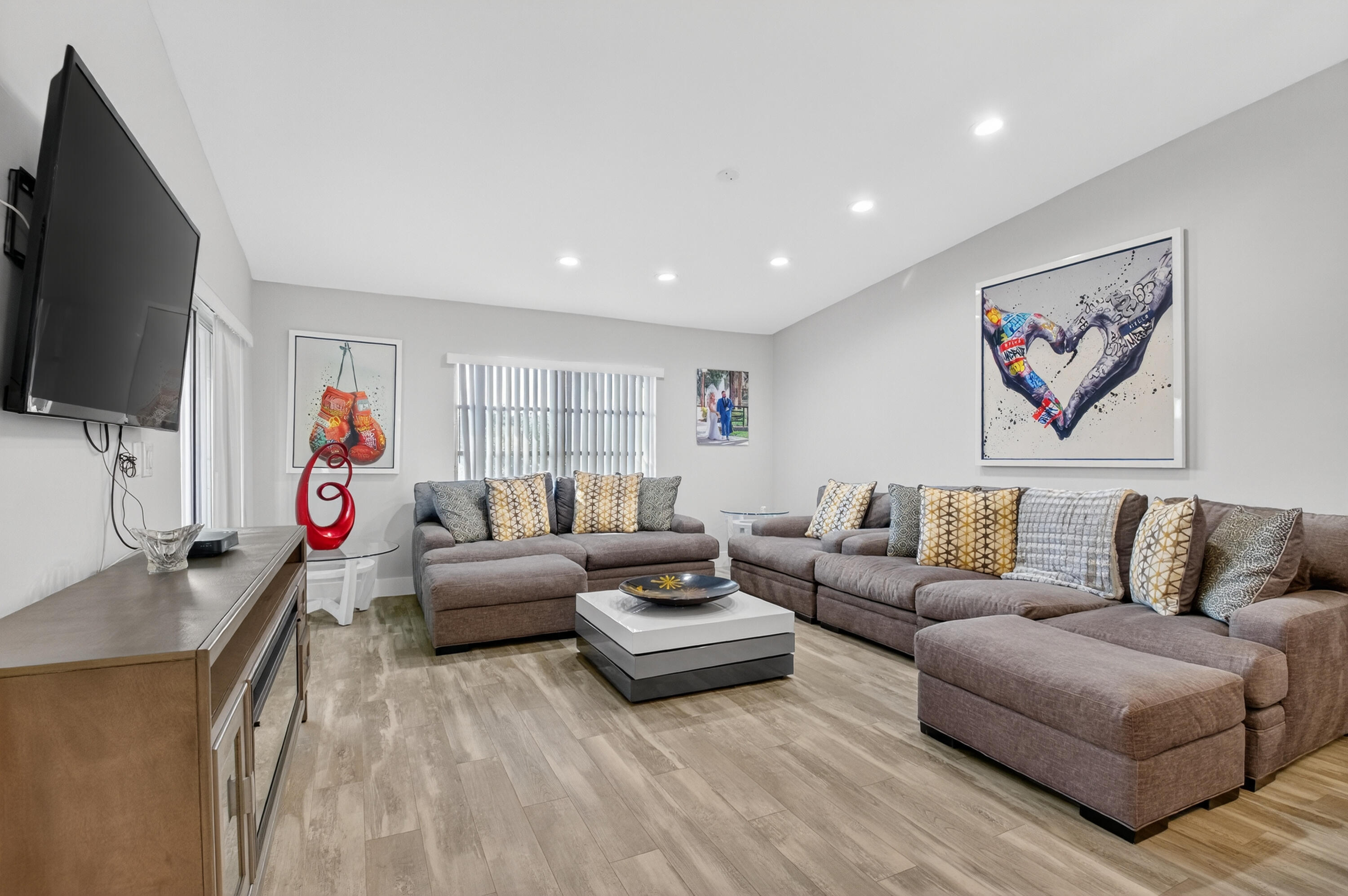 WHISPER WALK /EASTGATE - Residential Lease