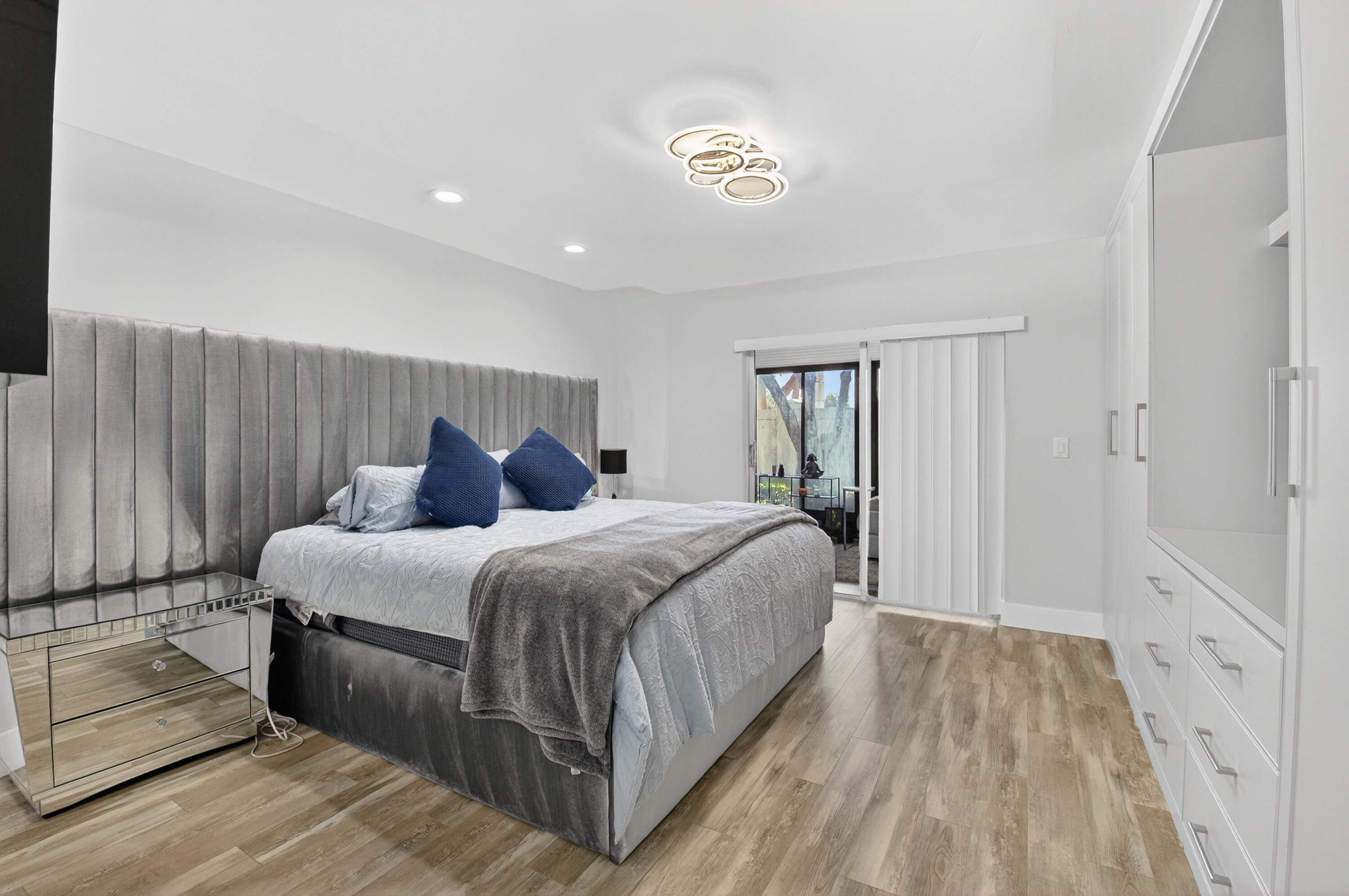 WHISPER WALK /EASTGATE - Residential Lease