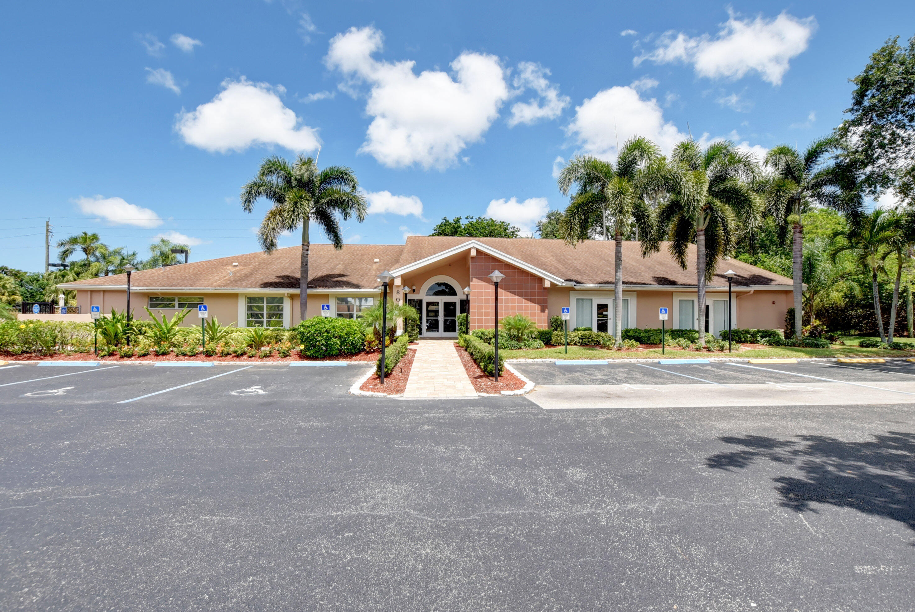 WHISPER WALK /EASTGATE - Residential Lease