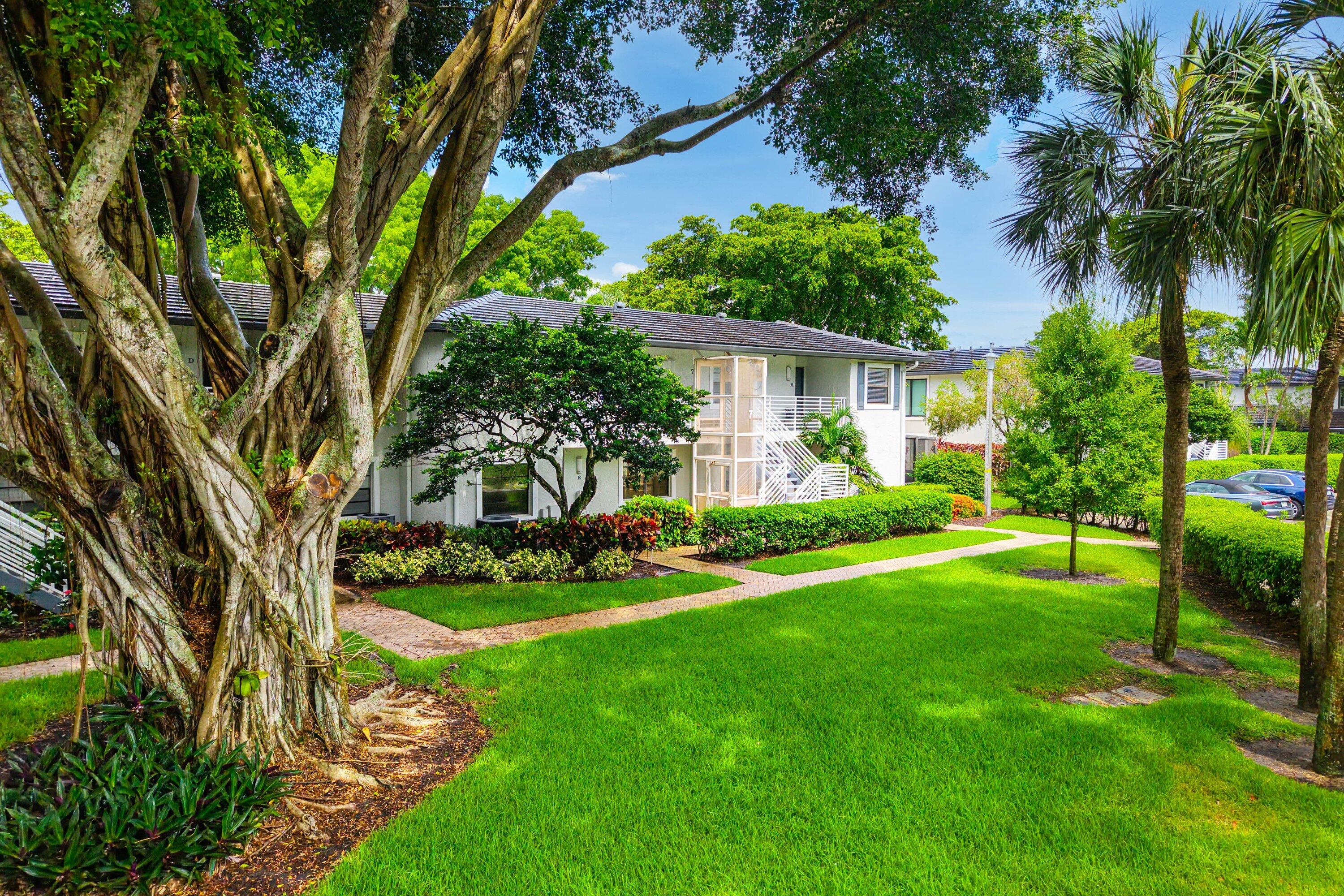 SOUTHPORT AT HUNTERS RUN CONDO - Residential