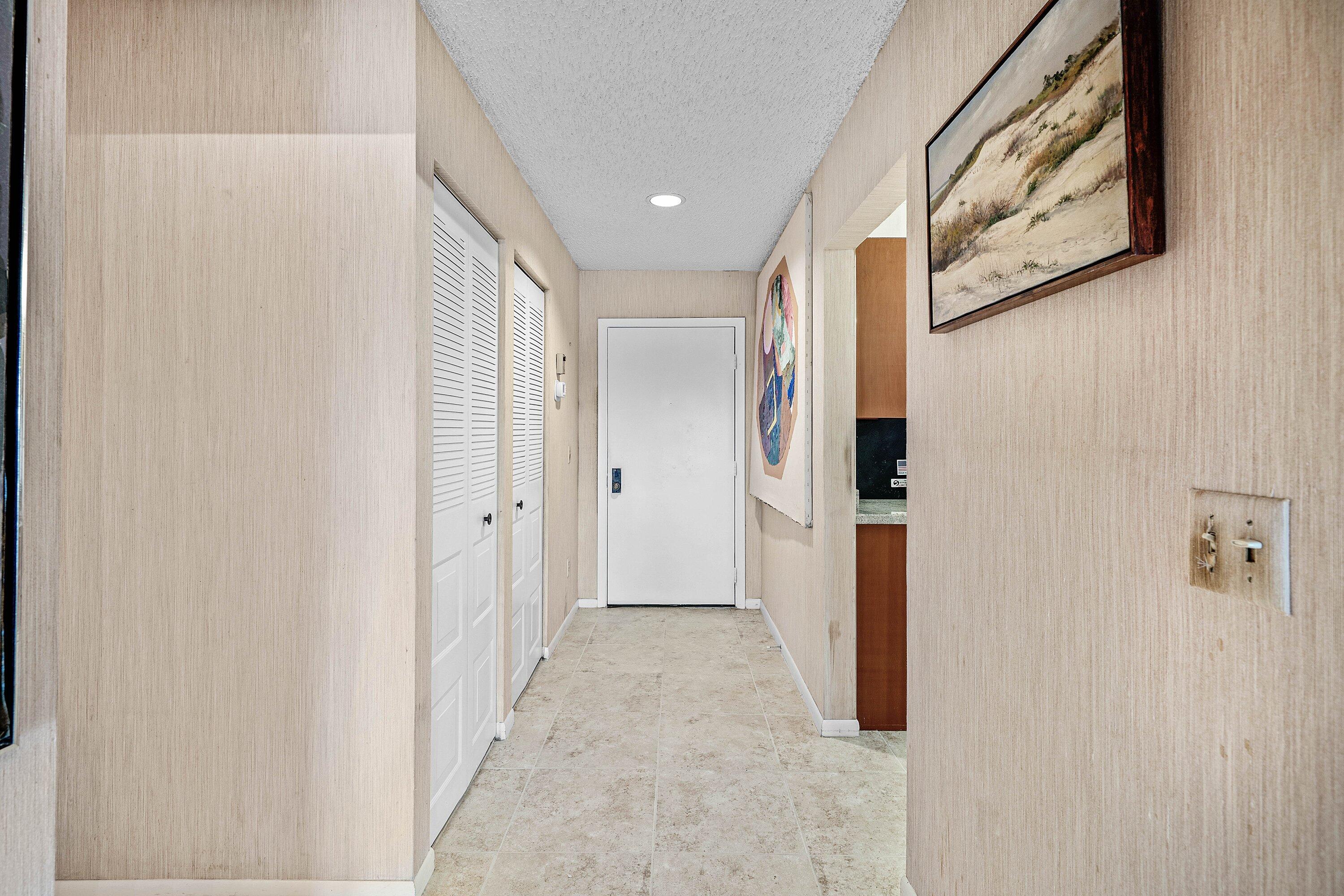 SOUTHPORT AT HUNTERS RUN CONDO - Residential