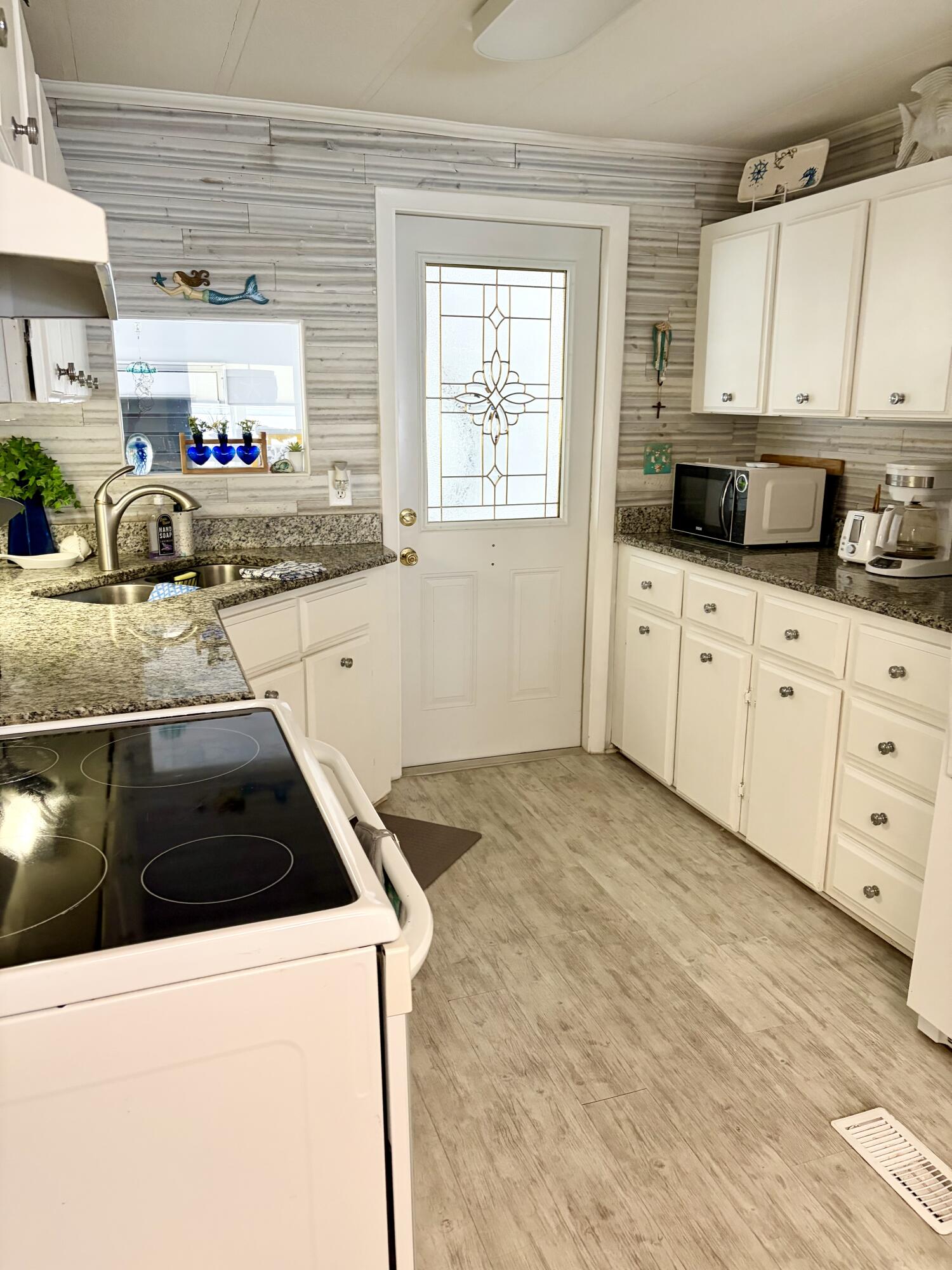 Riverview - Residential