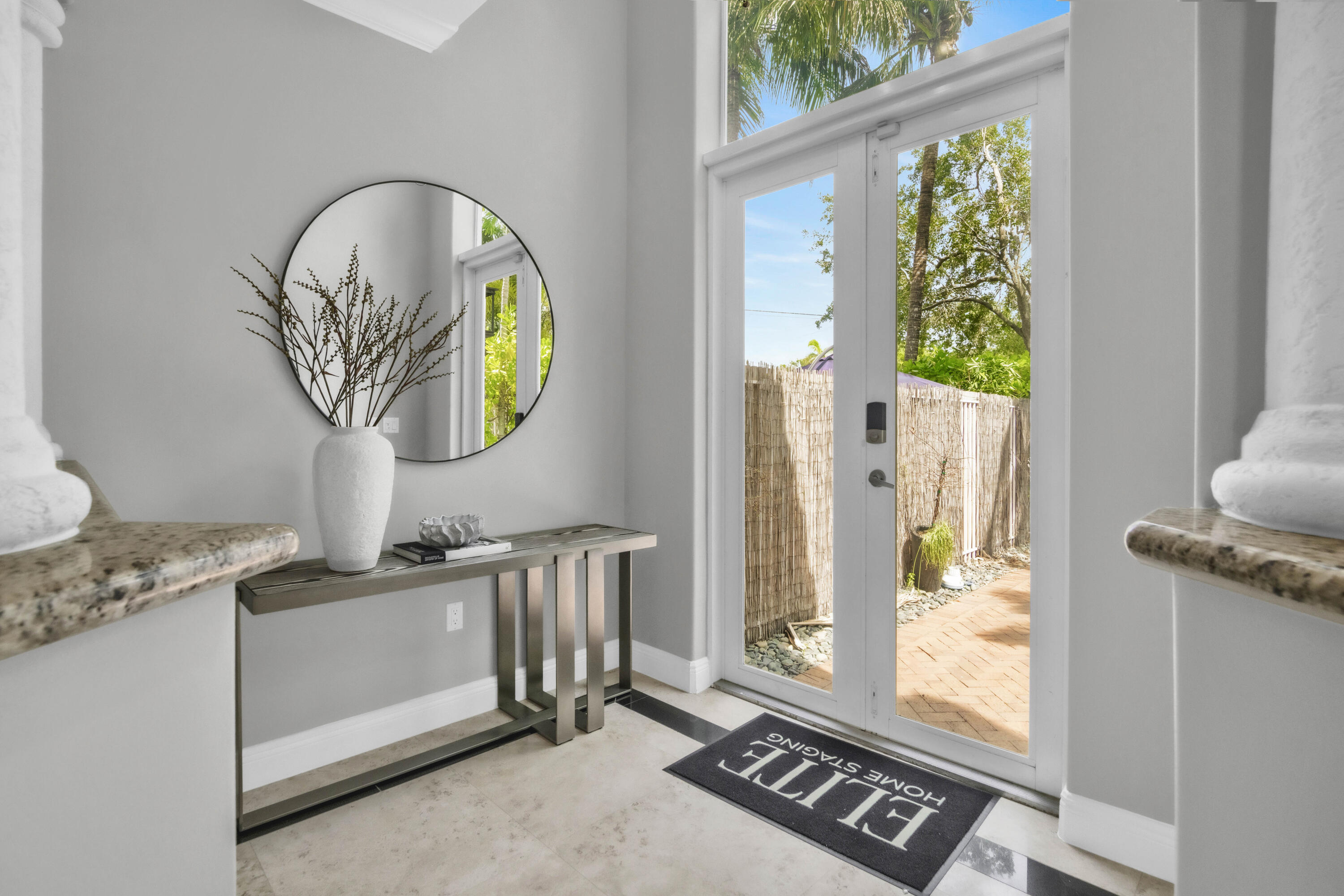 GRANDEUR - Residential