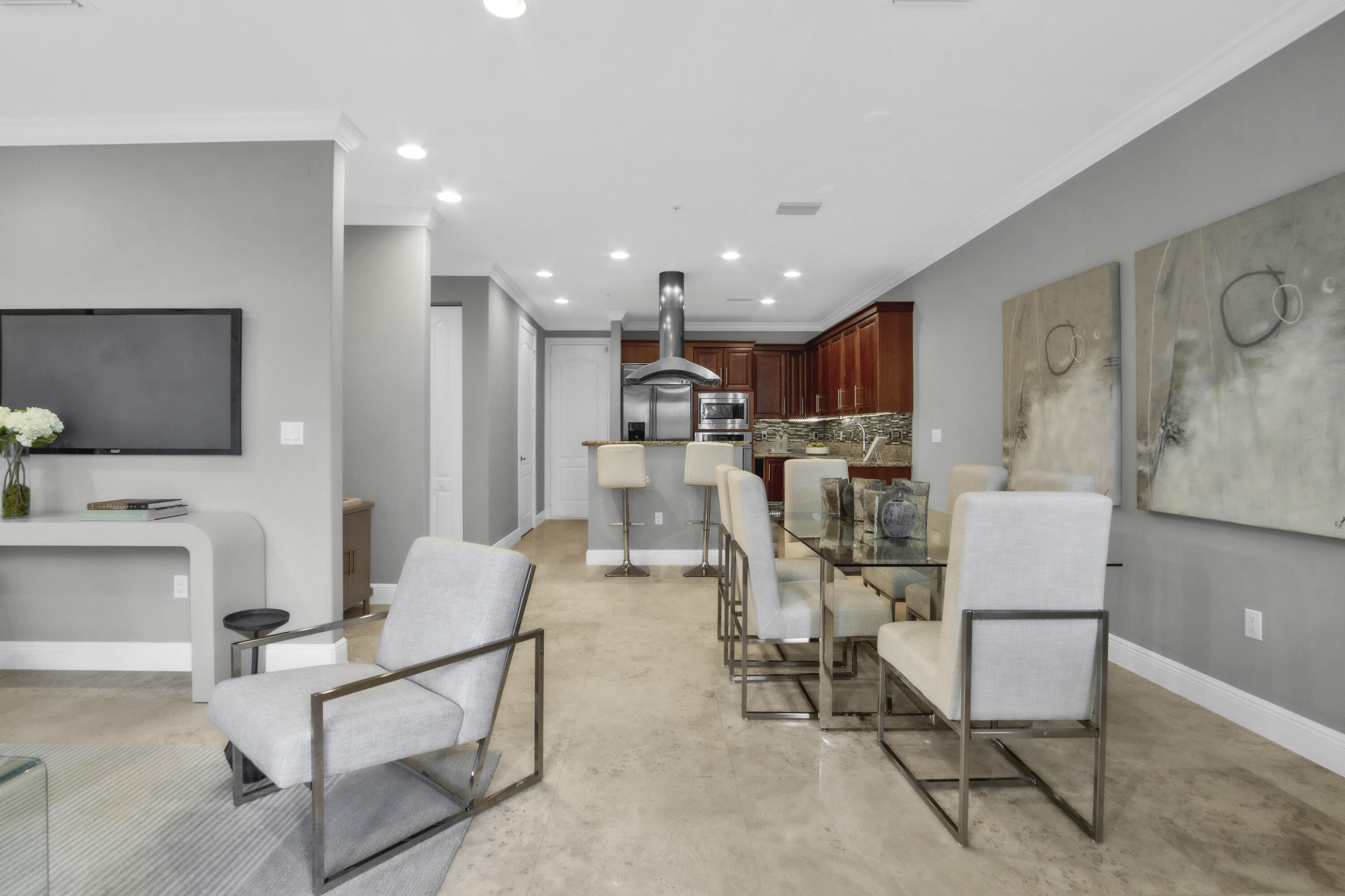 GRANDEUR - Residential