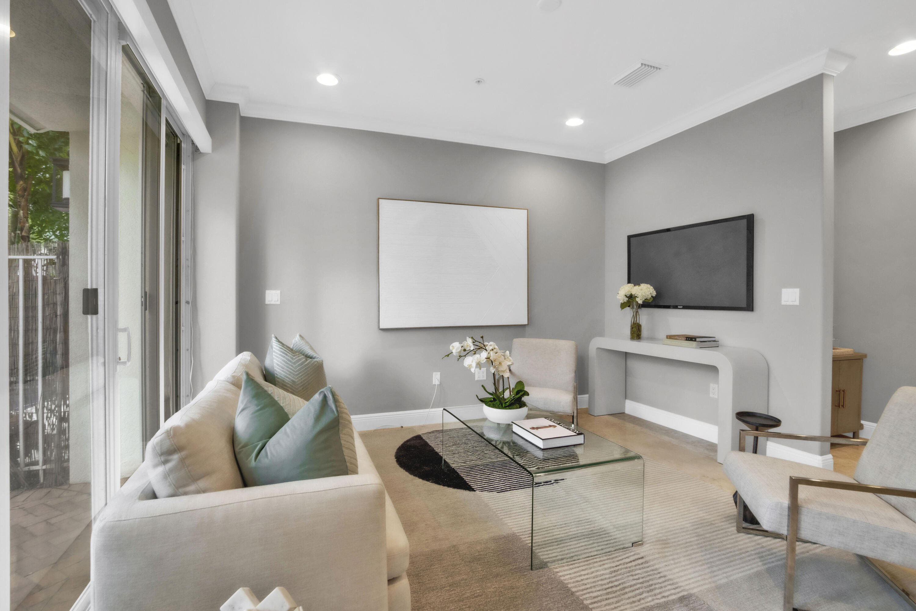 GRANDEUR - Residential
