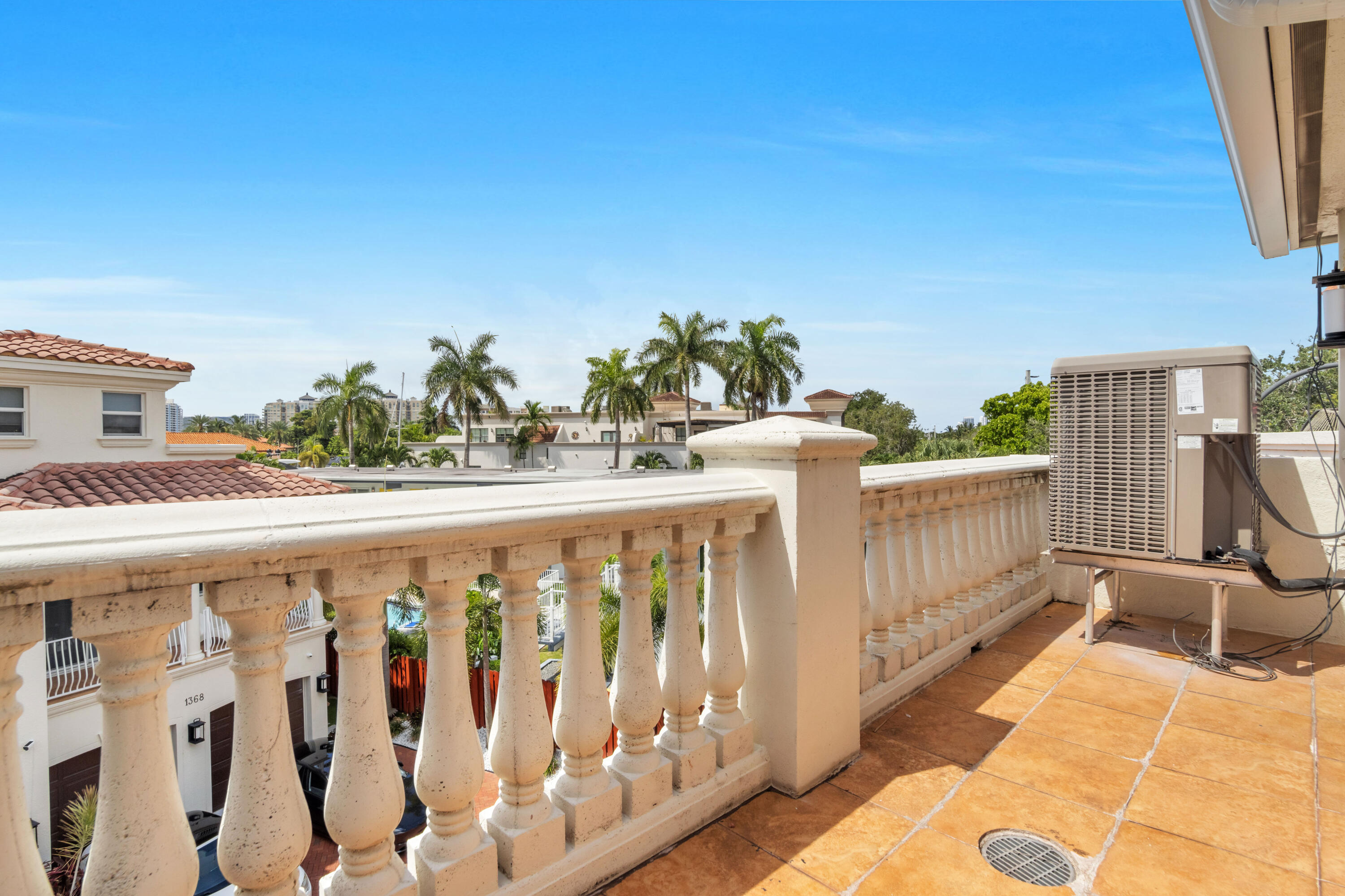 GRANDEUR - Residential