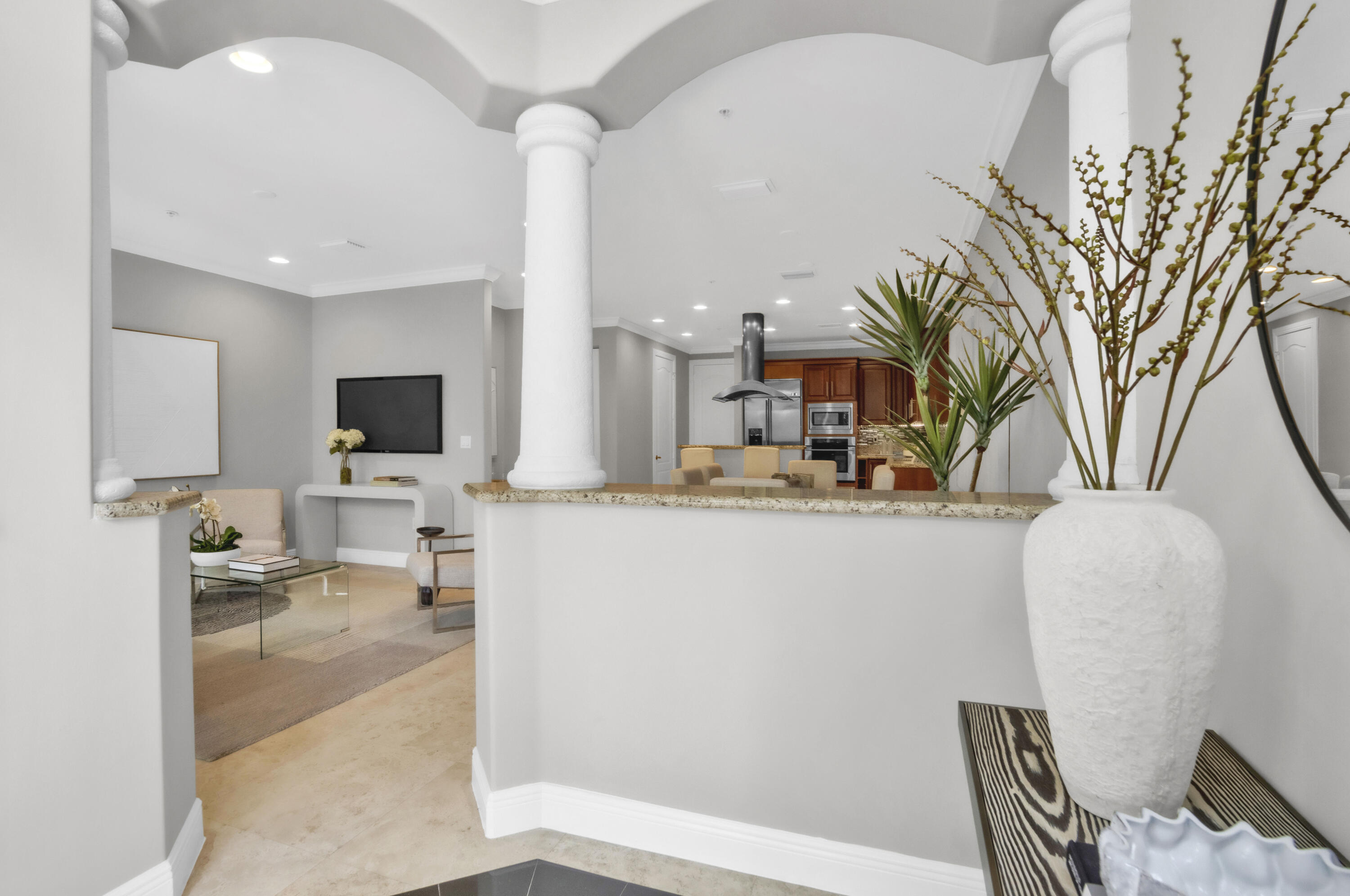 GRANDEUR - Residential