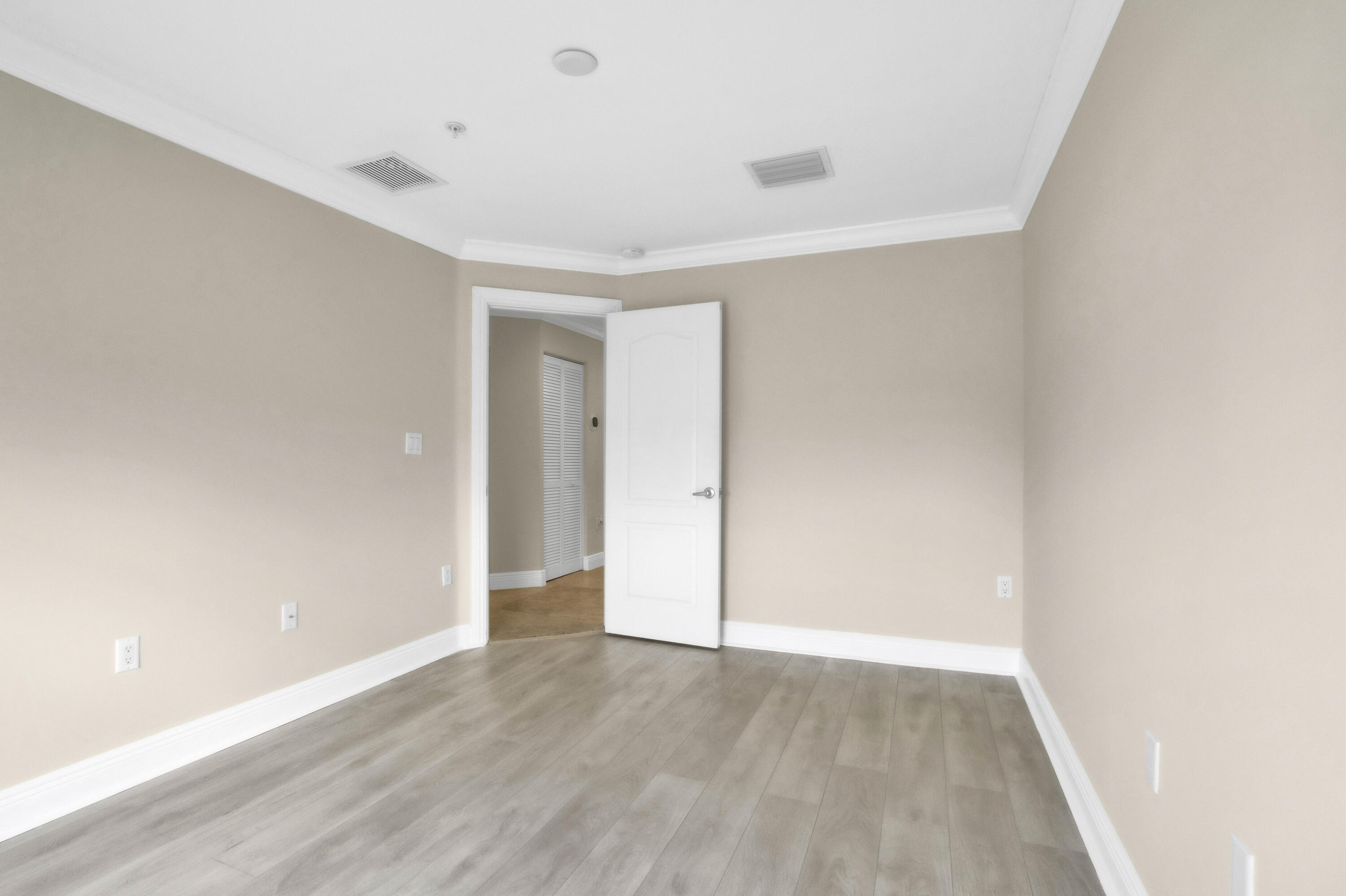 GRANDEUR - Residential