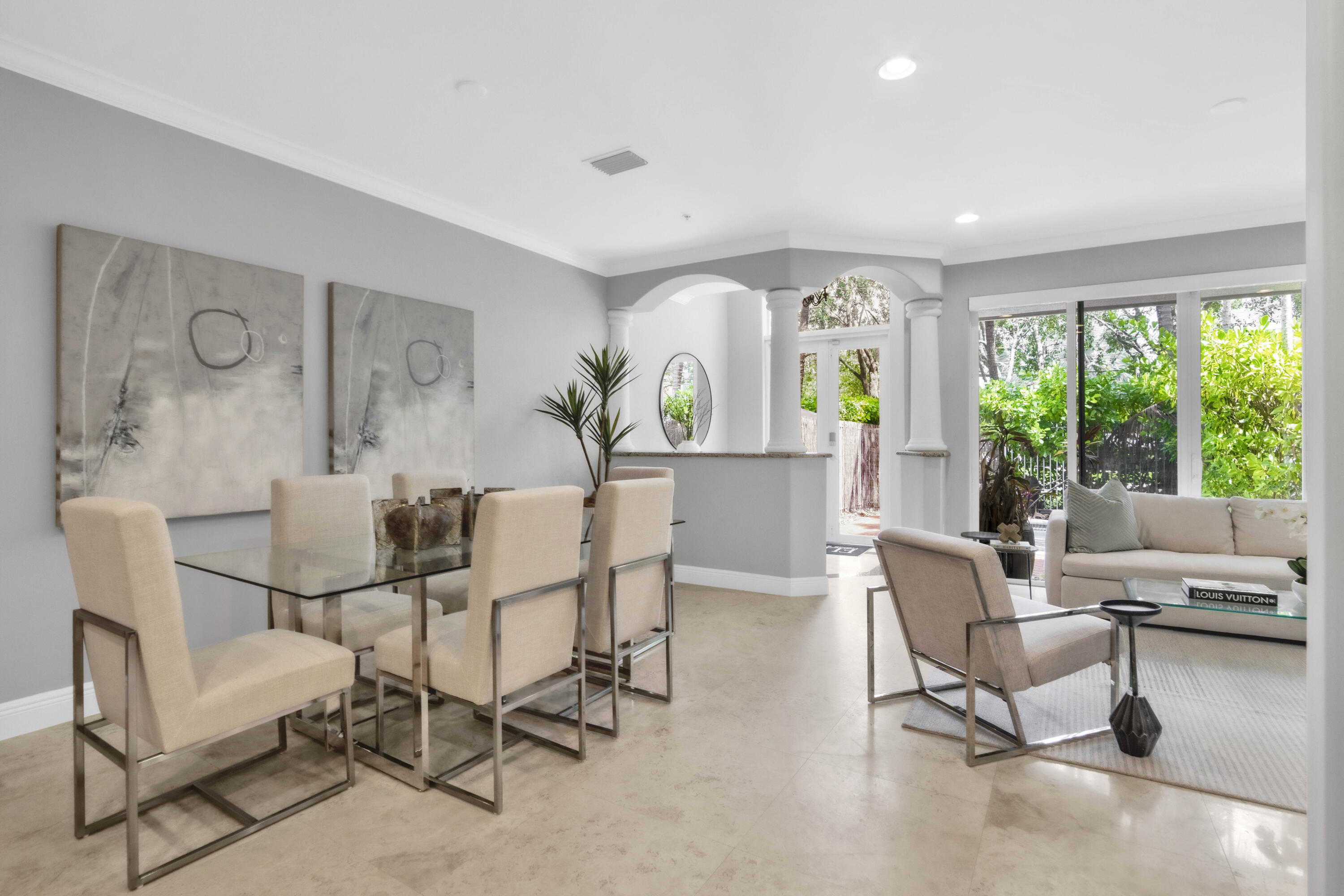 GRANDEUR - Residential