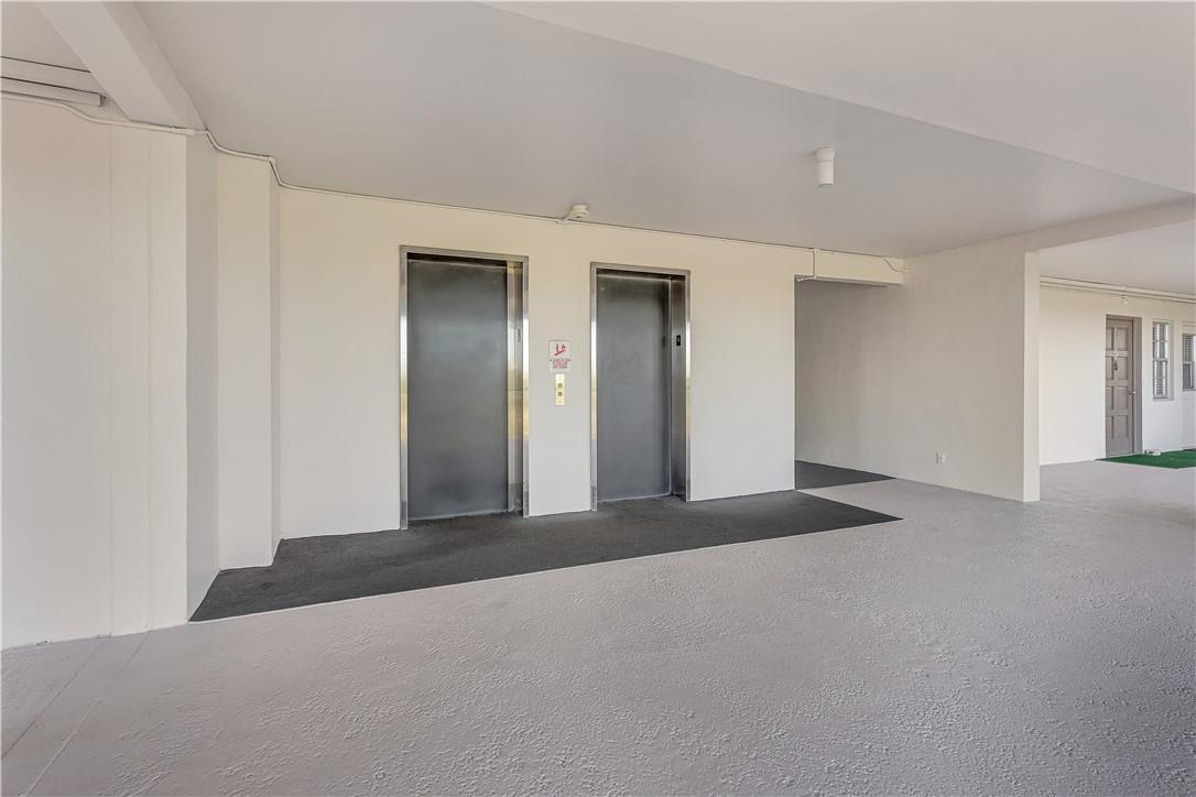 No 9 Palm-Aire Country Cl - Residential Lease