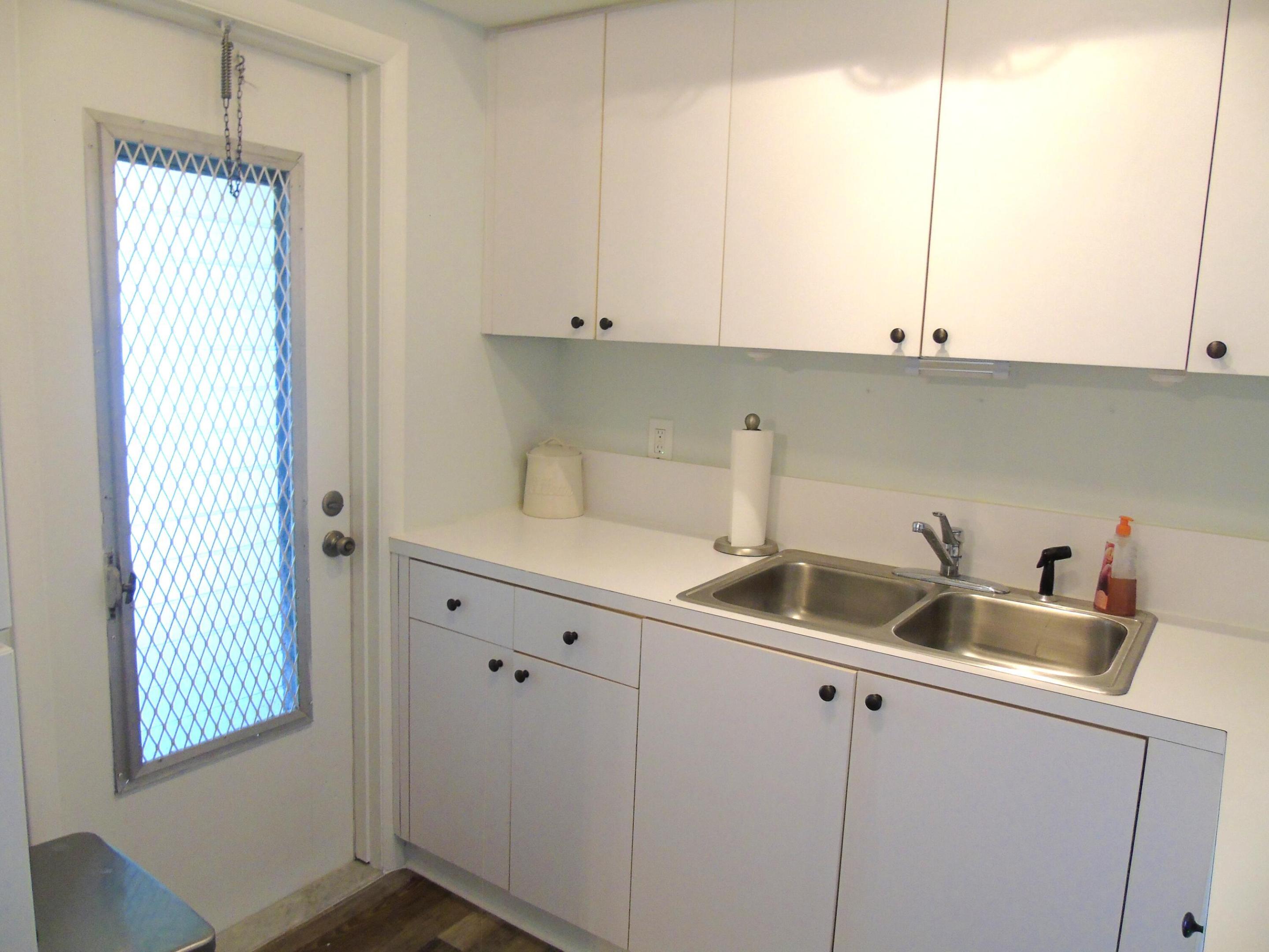 FOUR SEA SUNS CONDO - Residential