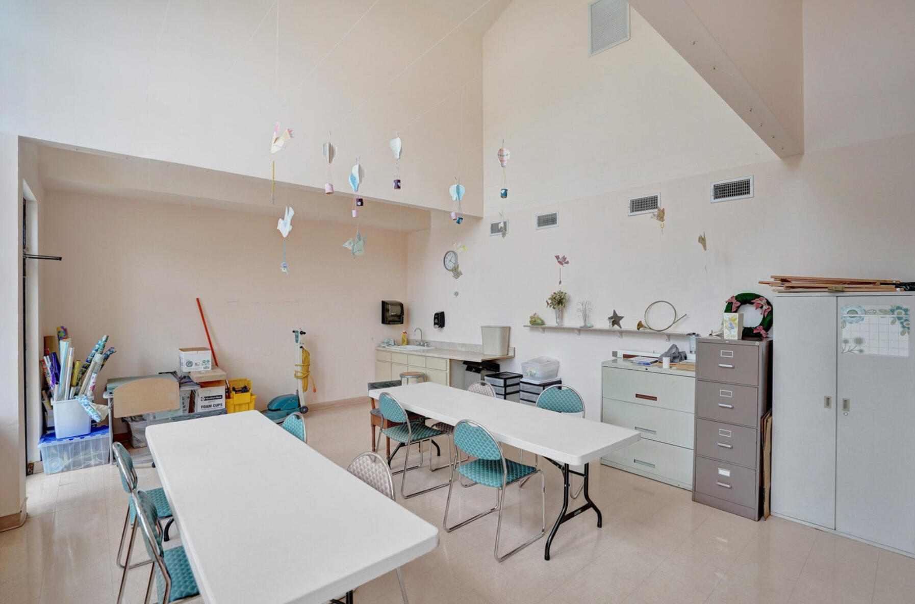 APPLEWOOD VILLAGE II-F CONDO - Residential