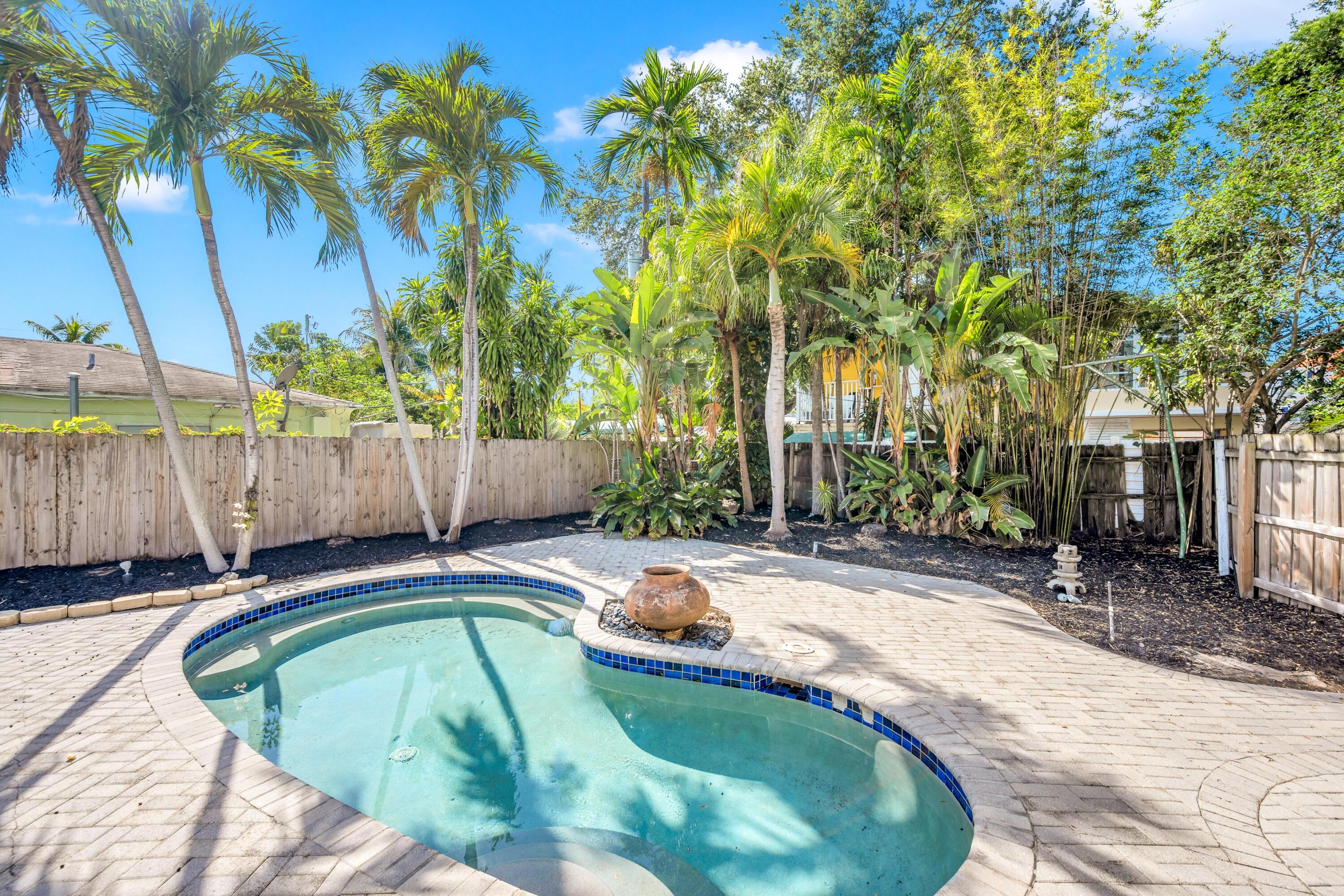 LAS OLAS PARK CORR PLAT - Residential