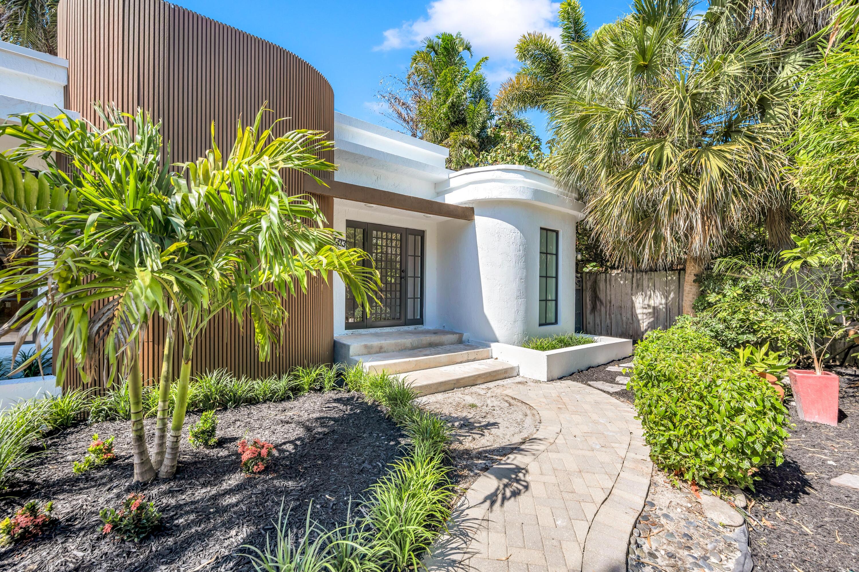 LAS OLAS PARK CORR PLAT - Residential