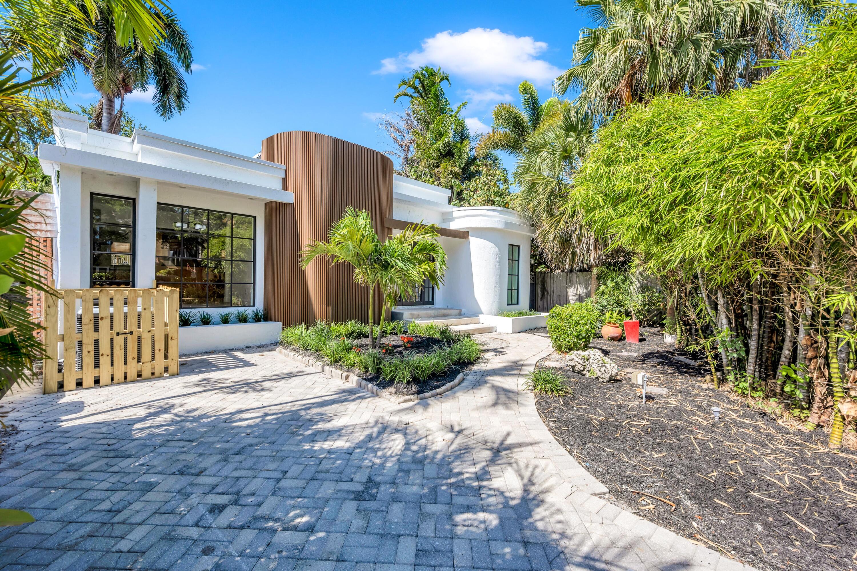 LAS OLAS PARK CORR PLAT - Residential