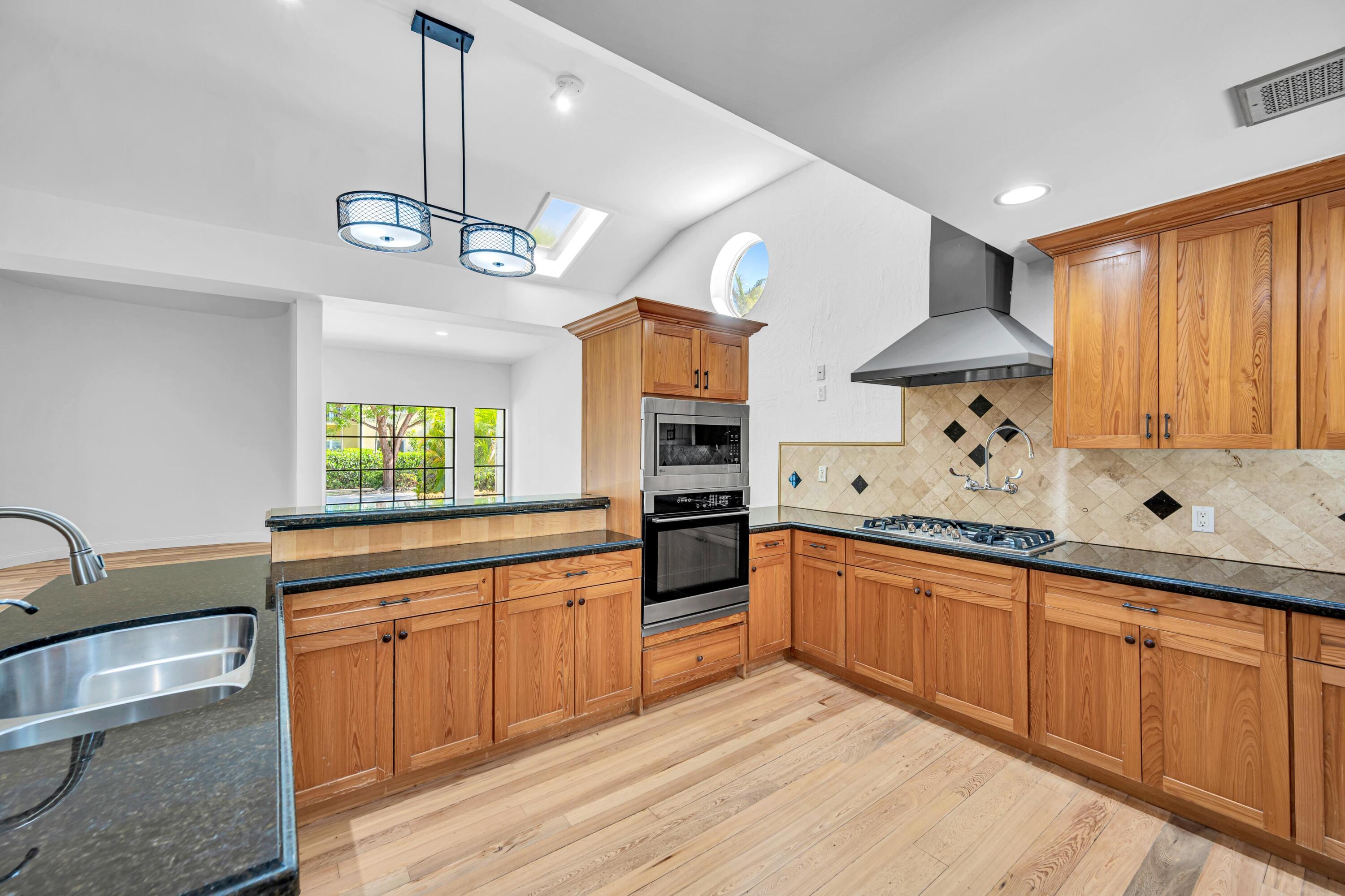 LAS OLAS PARK CORR PLAT - Residential