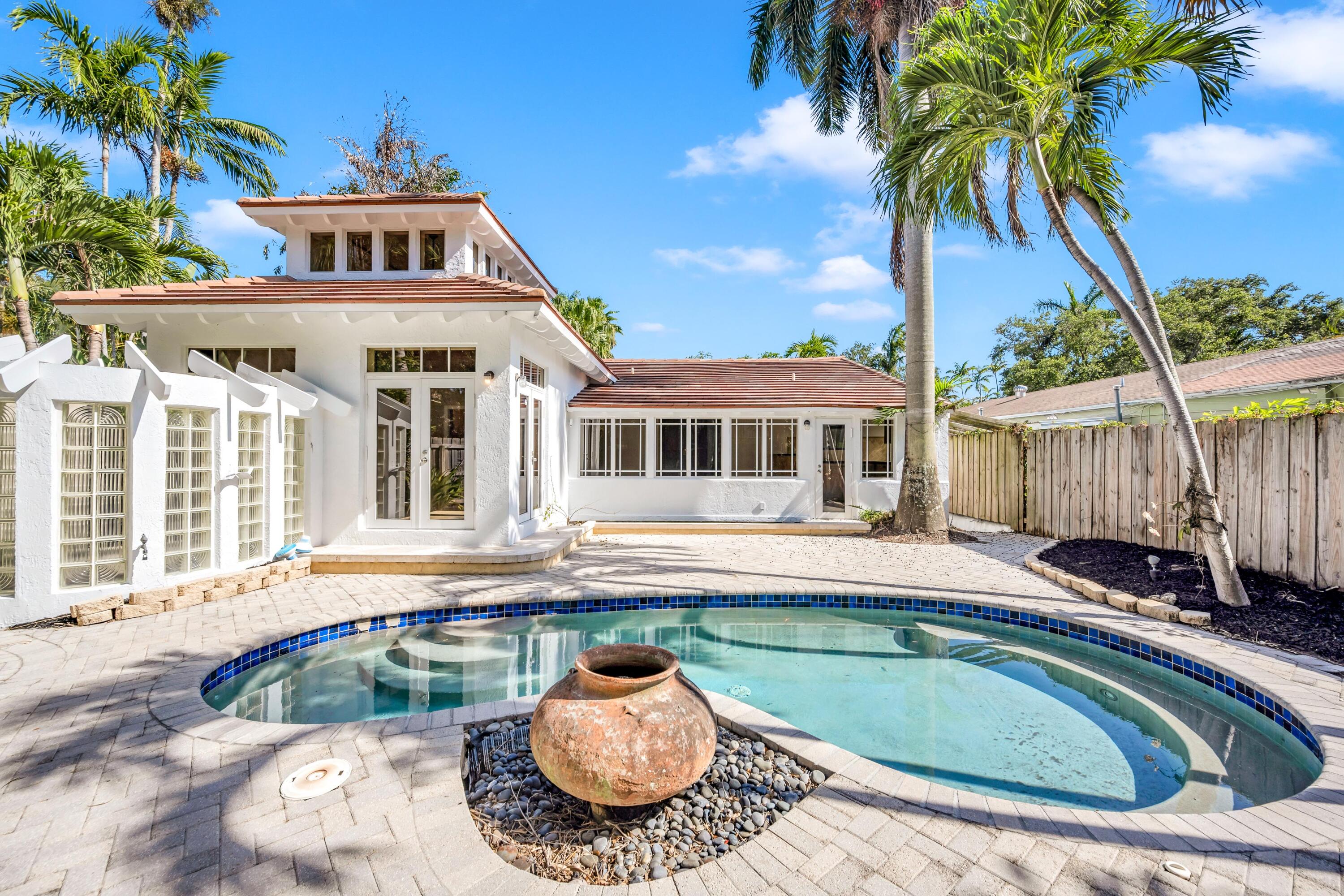 LAS OLAS PARK CORR PLAT - Residential