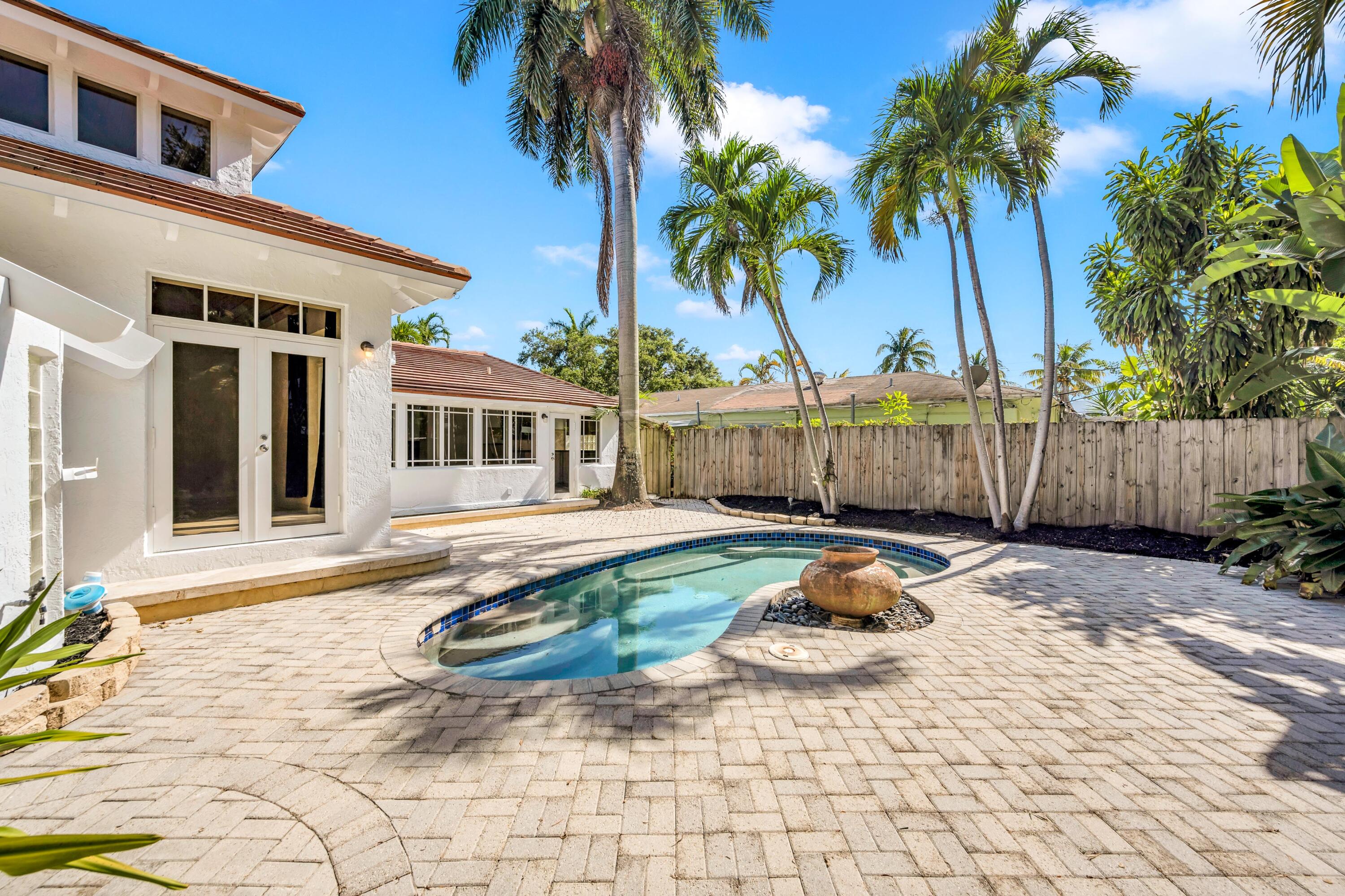 LAS OLAS PARK CORR PLAT - Residential