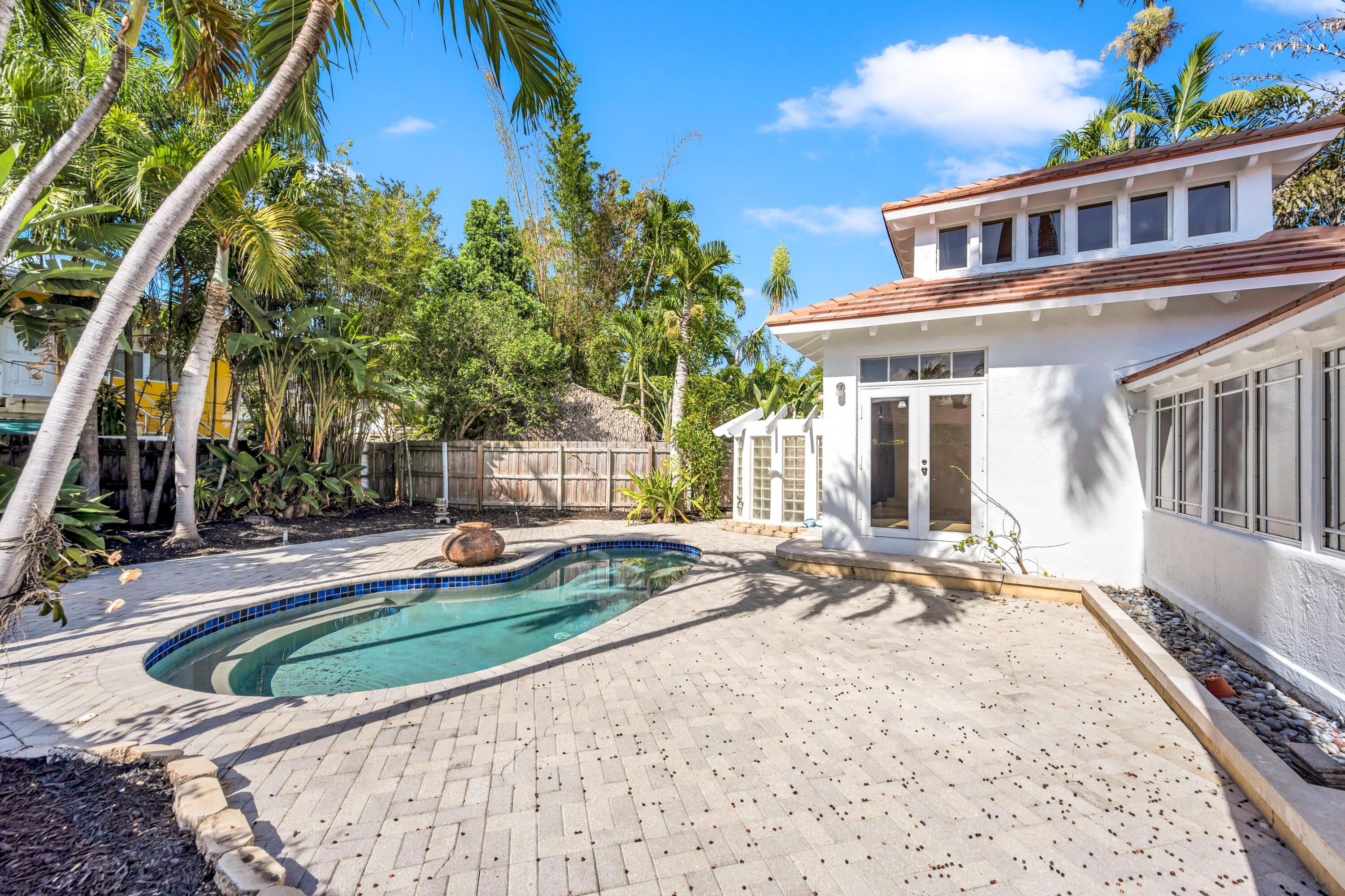 LAS OLAS PARK CORR PLAT - Residential