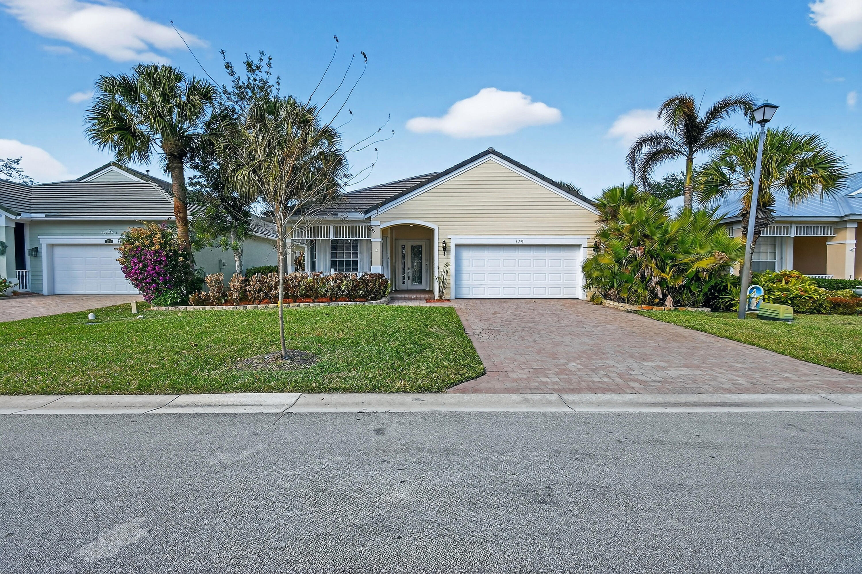 MAGNOLIA LAKES PHASE 1 ST LUCIE WEST NO 151 - Residential