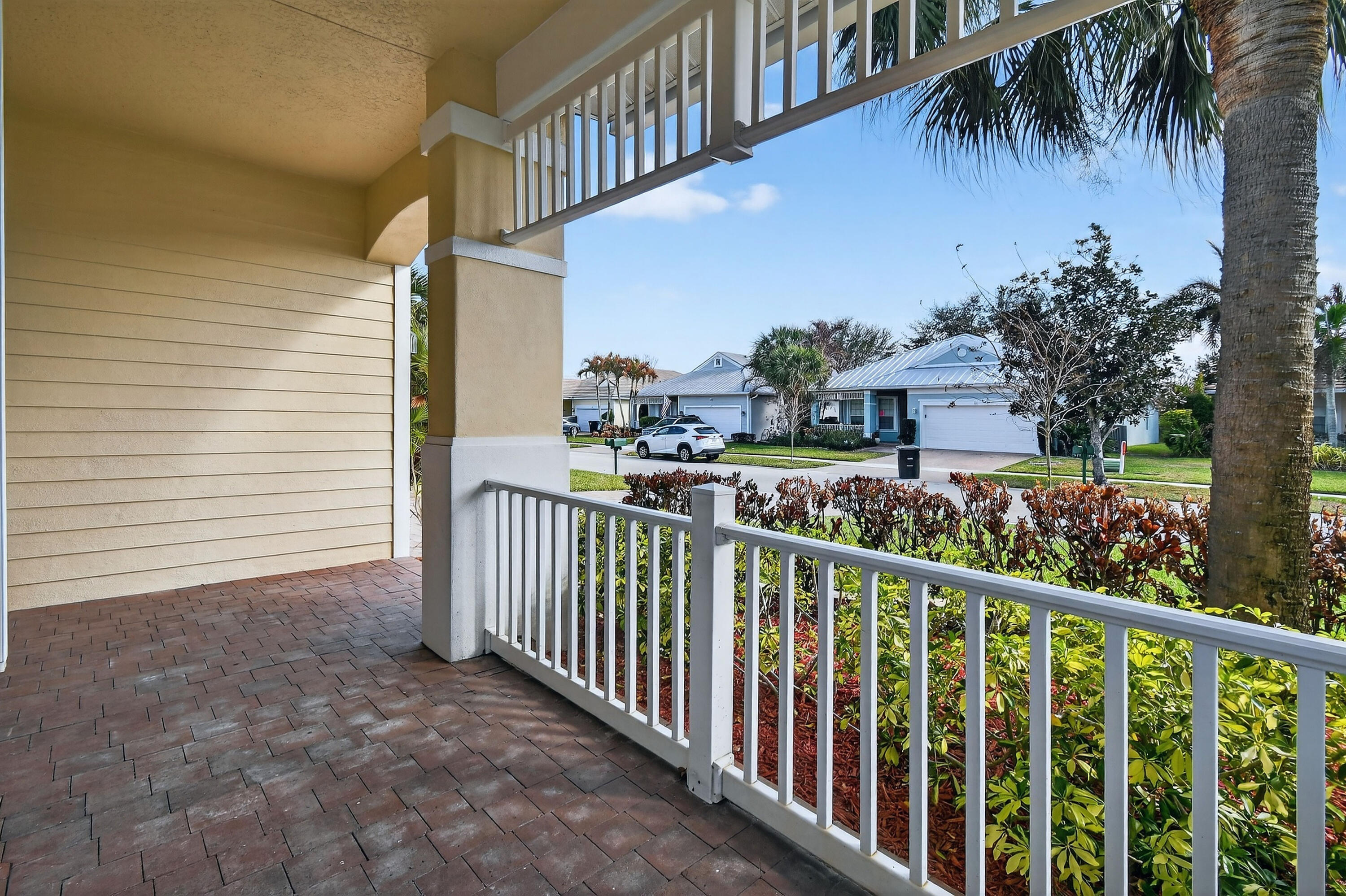 MAGNOLIA LAKES PHASE 1 ST LUCIE WEST NO 151 - Residential