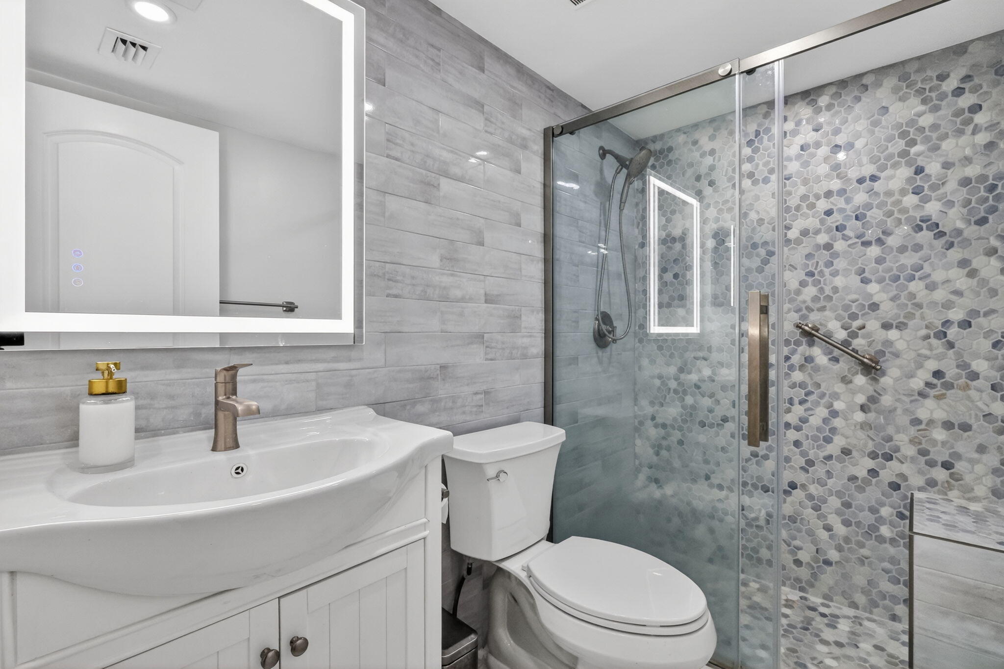KINGS POINT PIEDMONT CONDOS - Residential