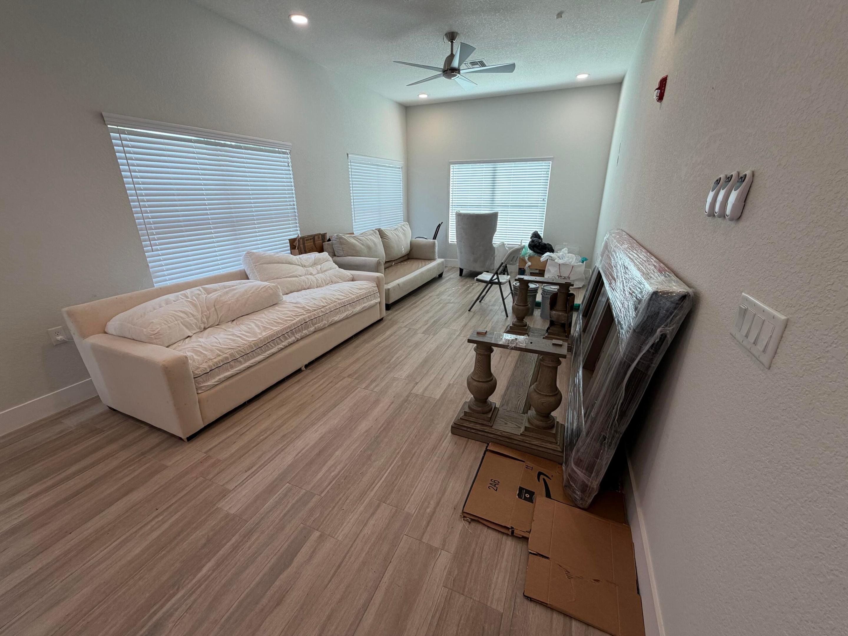 ANDREWS & RICHARDS RESUBDIVISION (EAST) - Residential