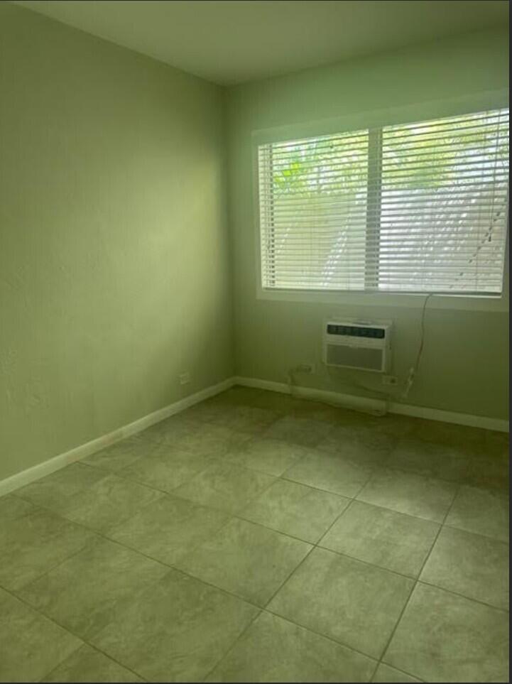 LINCOLN MANOR - Residential Lease